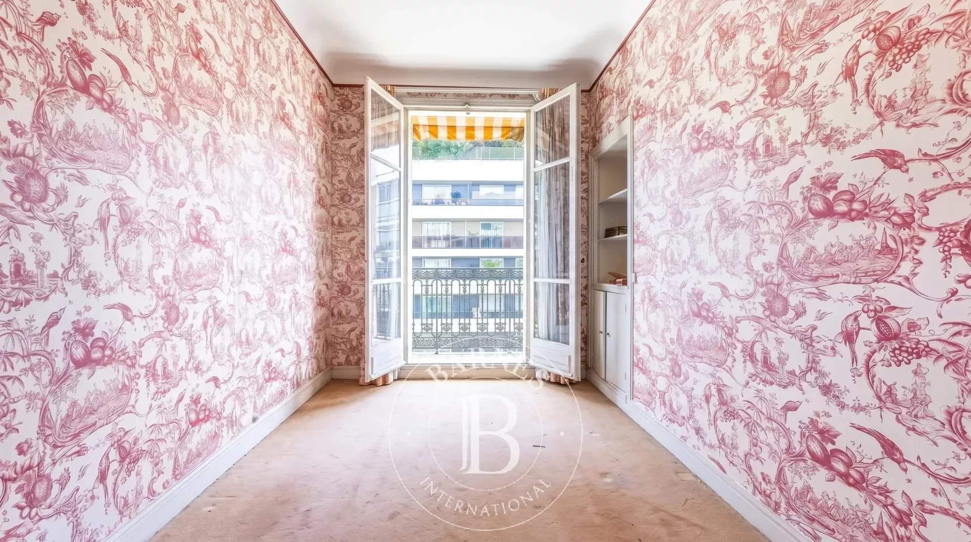 Paris  - Appartement 7 Pi&egrave;ces 4 Chambres - picture 10