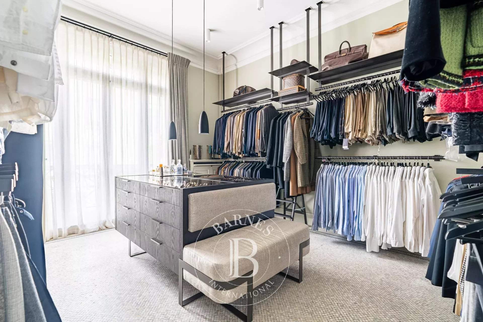 Paris  - Hôtel particulier 10 Pi&egrave;ces 5 Chambres - picture 16