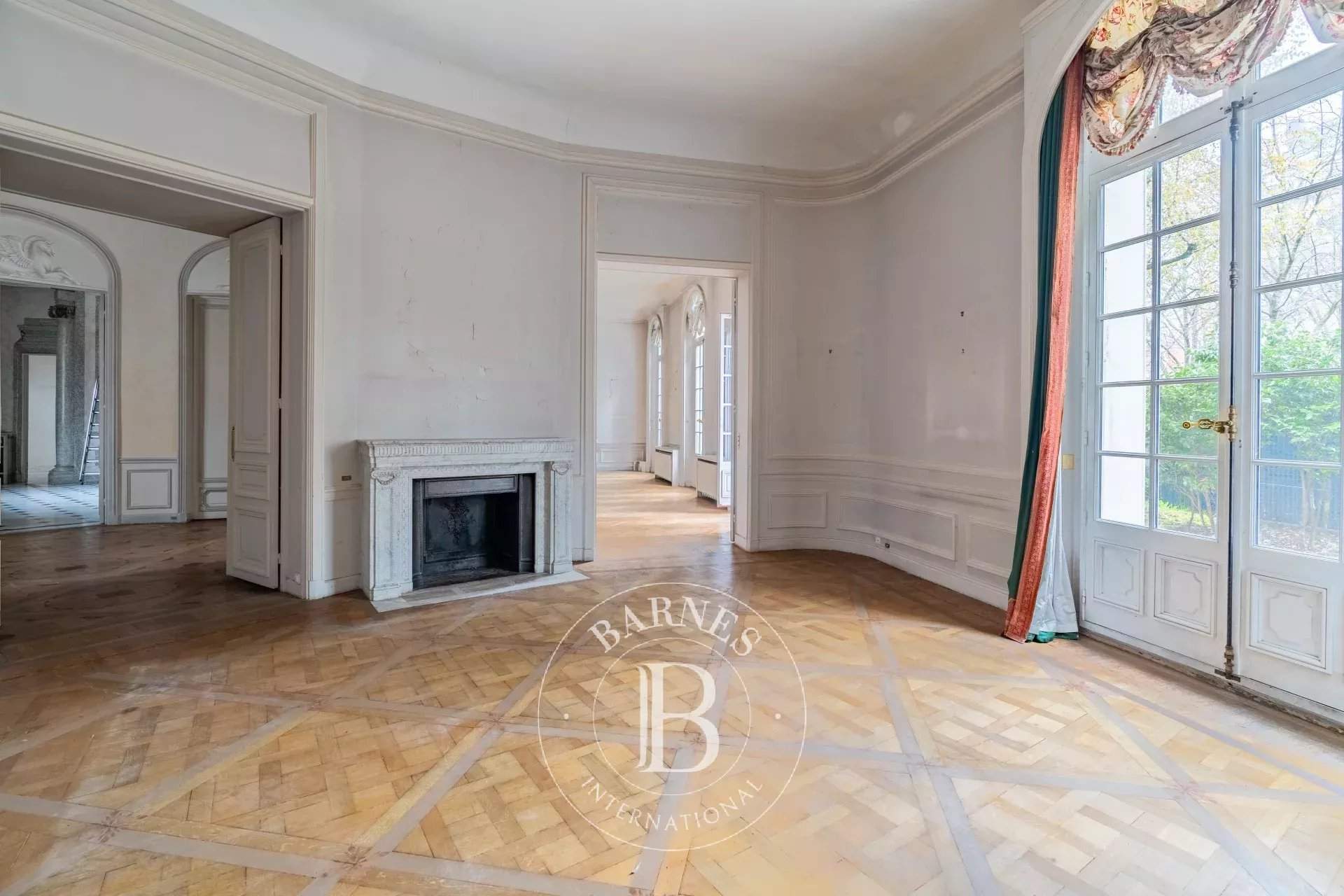Paris  - Apartment 3 Bedrooms - picture 8