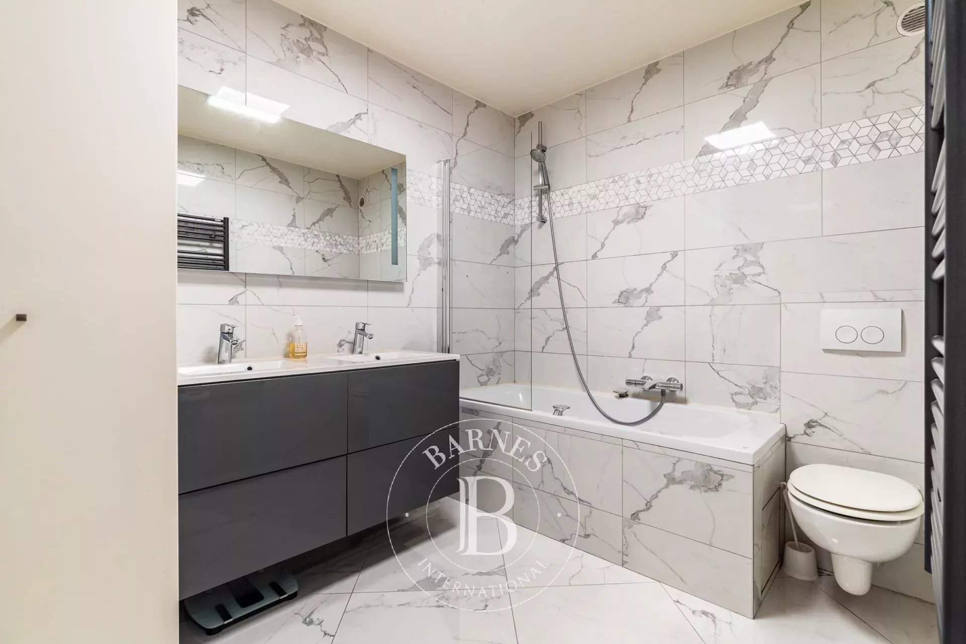 Paris  - Apartment 3 Bedrooms - picture 14