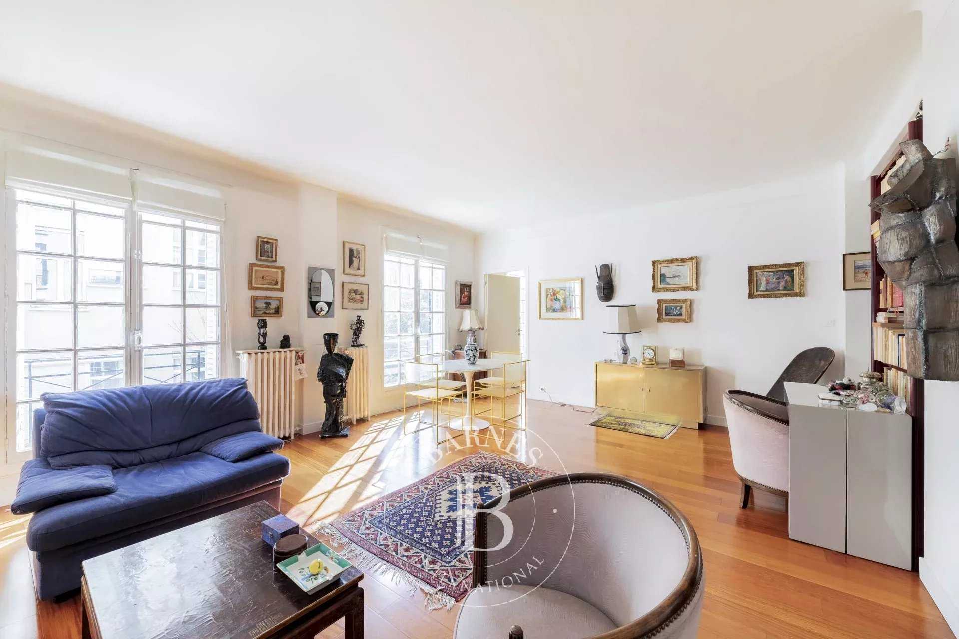 Paris  - Apartment 2 Bedrooms