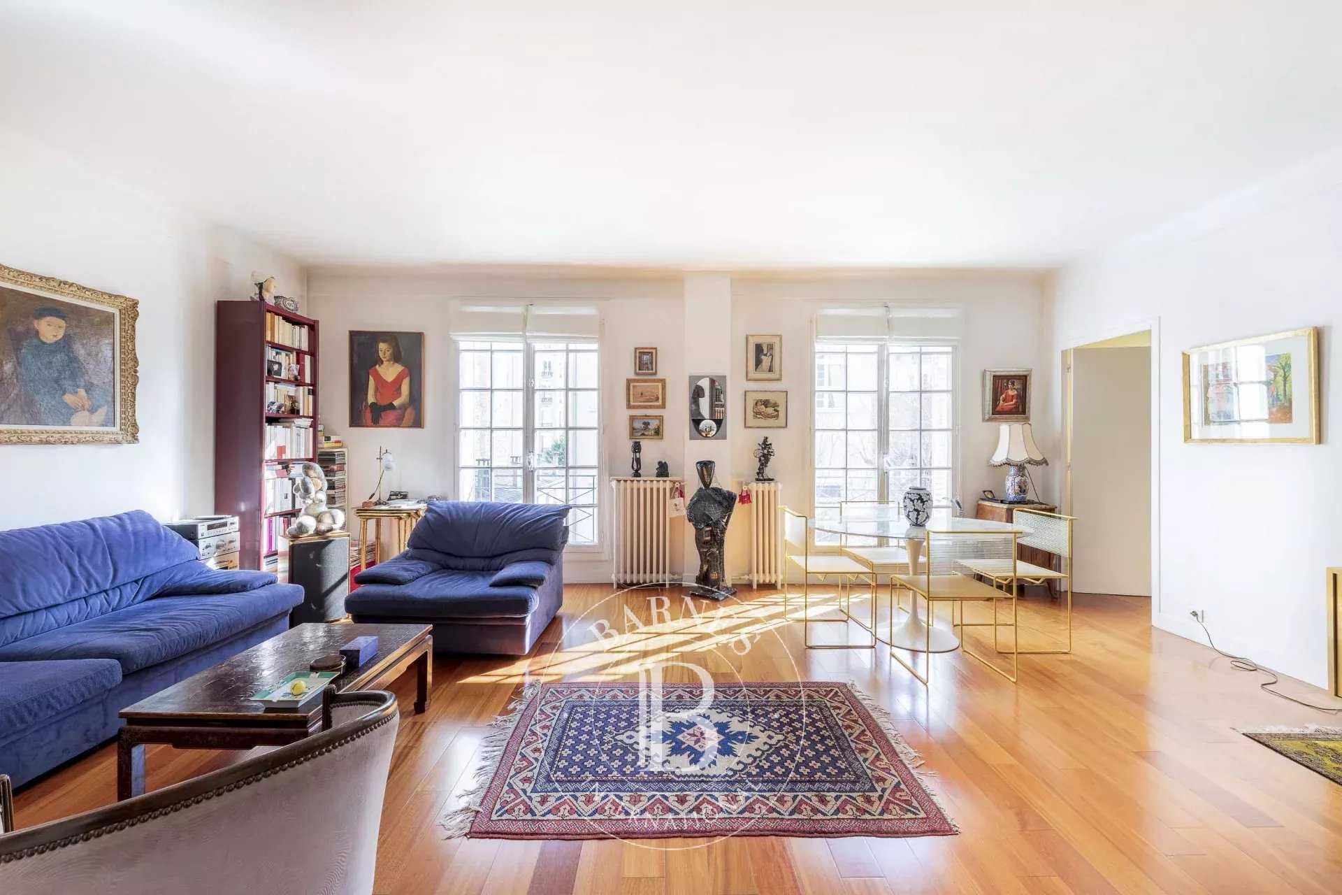 Paris  - Apartment 2 Bedrooms