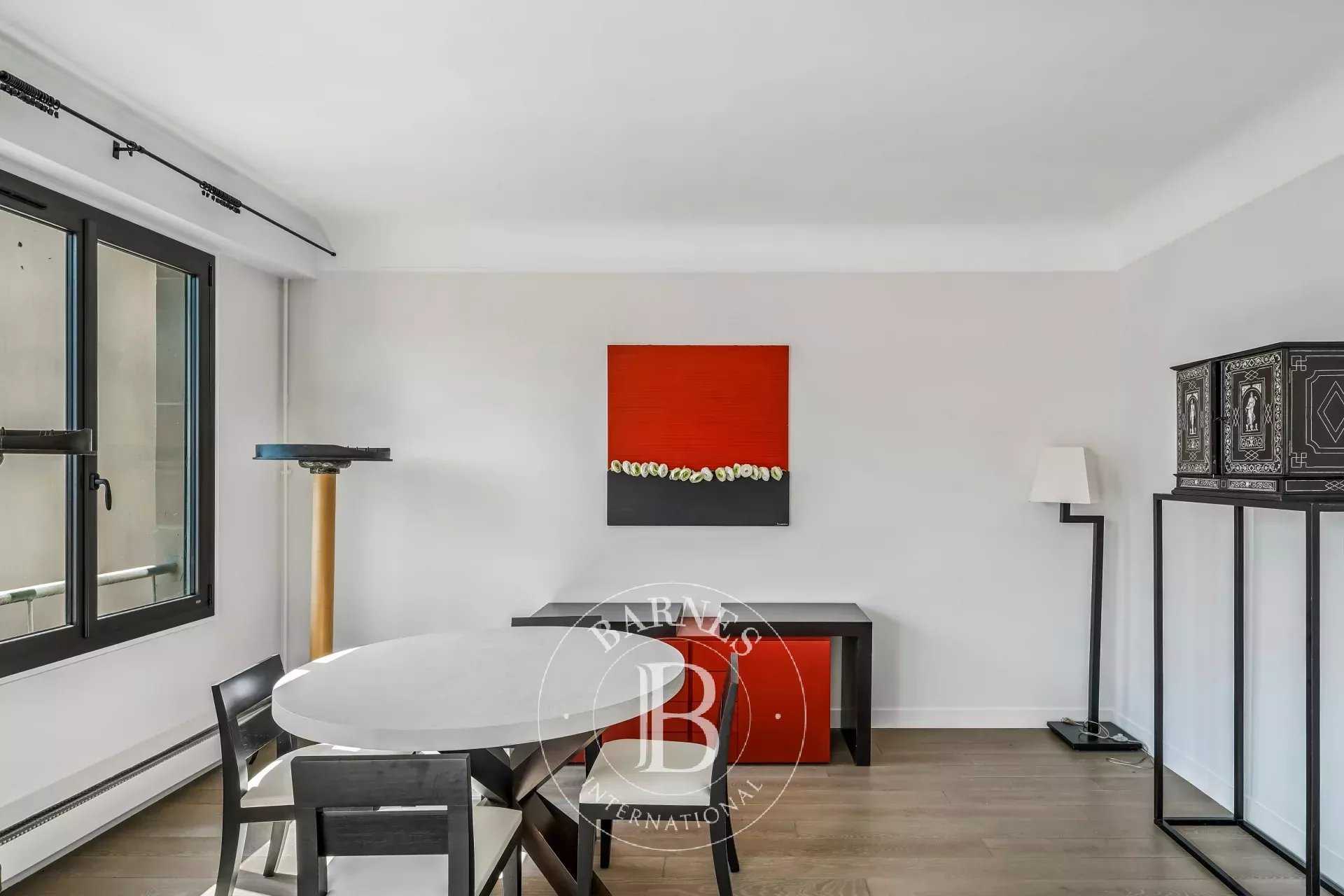 Paris  - Appartement 3 Pi&egrave;ces, 1 Chambre