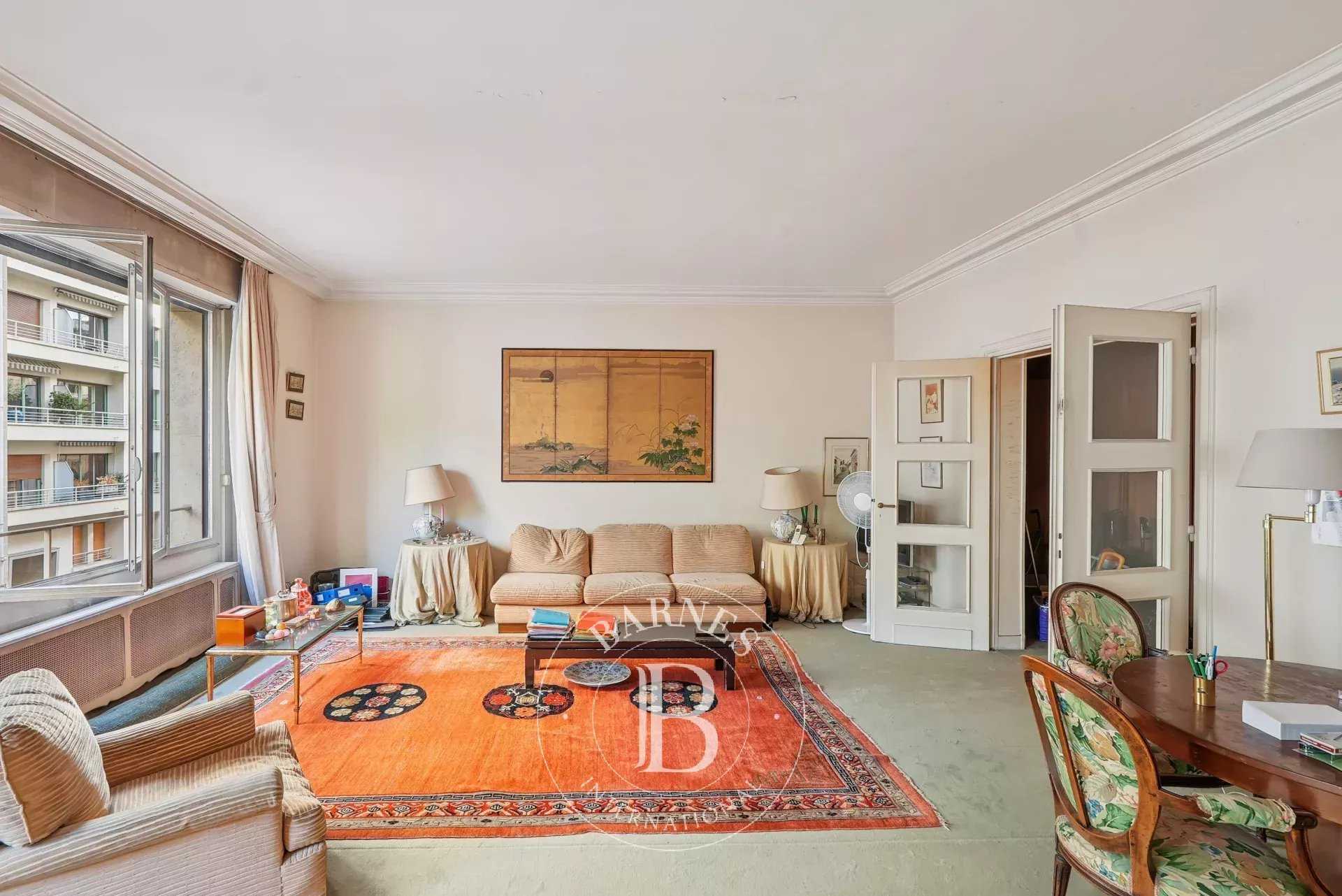 Paris  - Appartement 3 Pièces, 1 Chambre