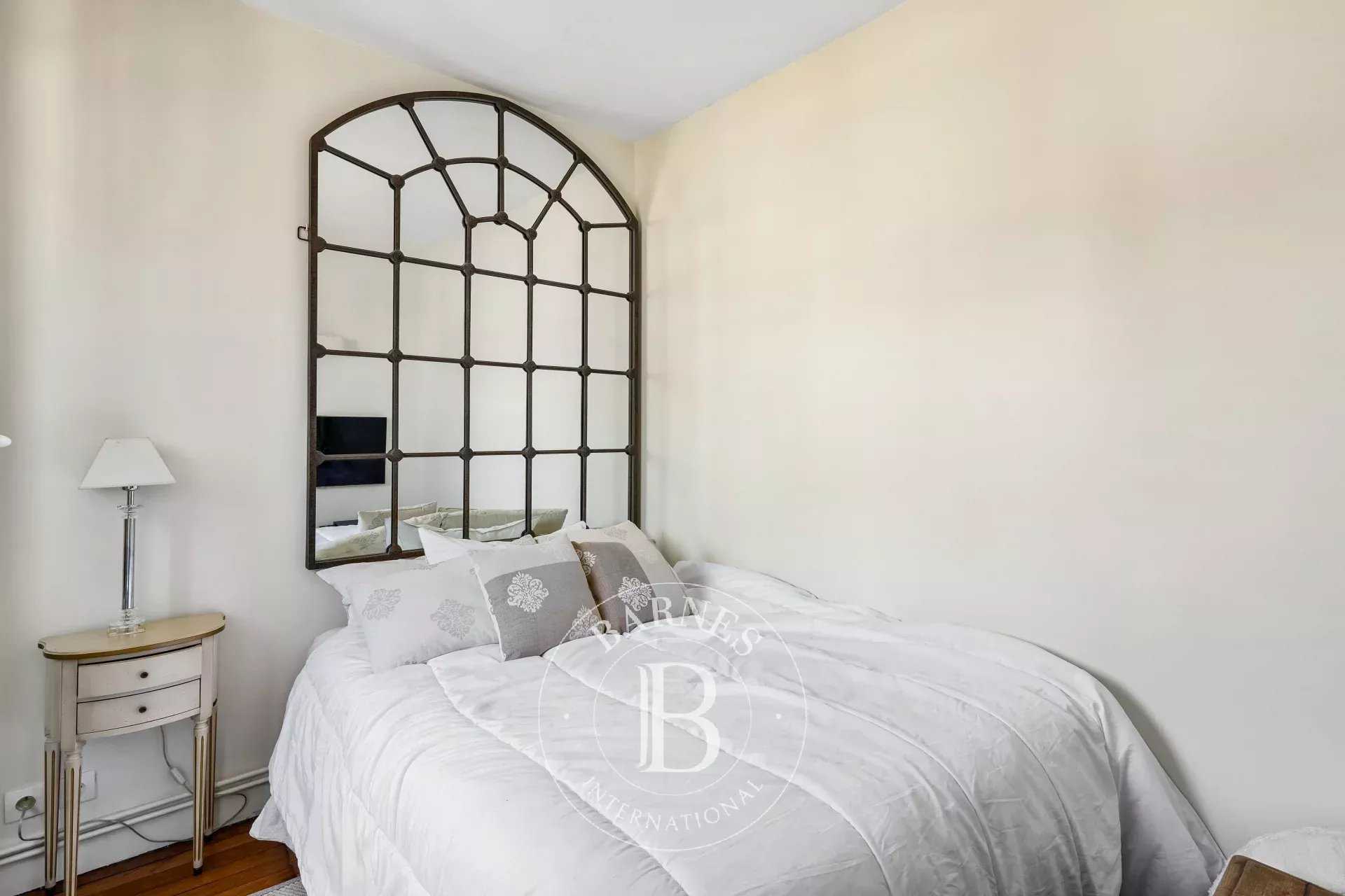 Paris  - Appartement 2 Pi&egrave;ces, 1 Chambre