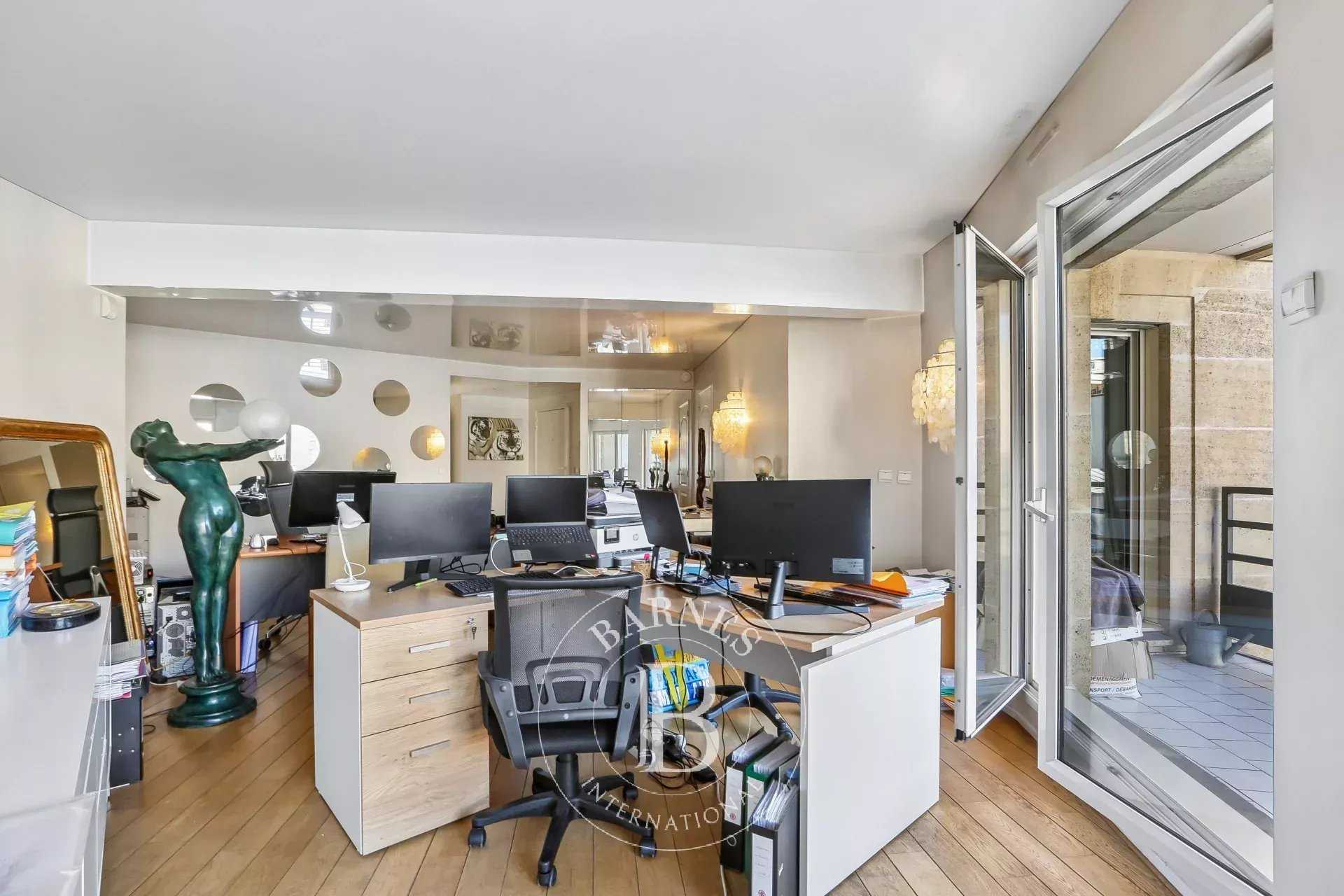 Paris  - Apartment 2 Bedrooms