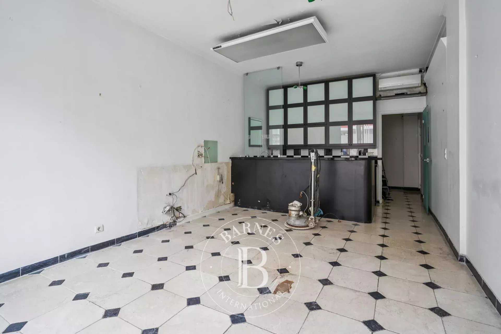 Paris  - Apartment 