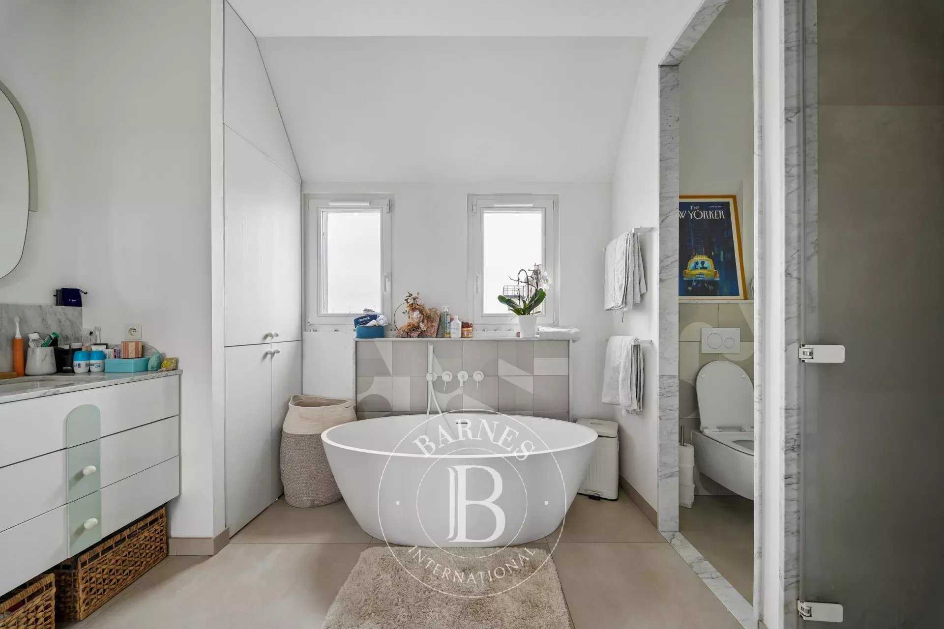 Paris  - Apartment 3 Bedrooms
