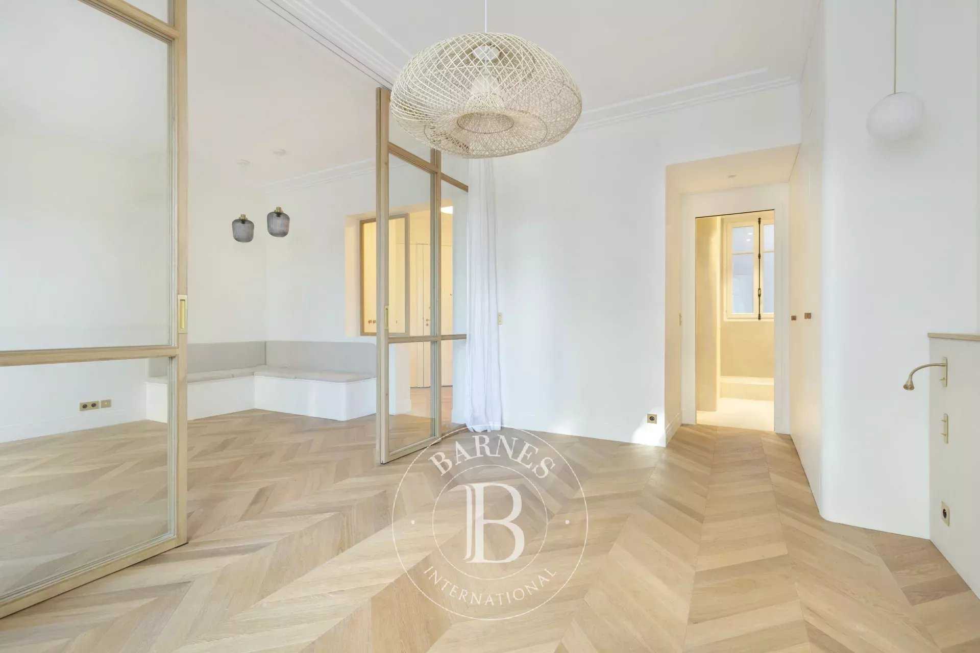 Paris  - Piso 2 Cuartos, 1 Habitacion