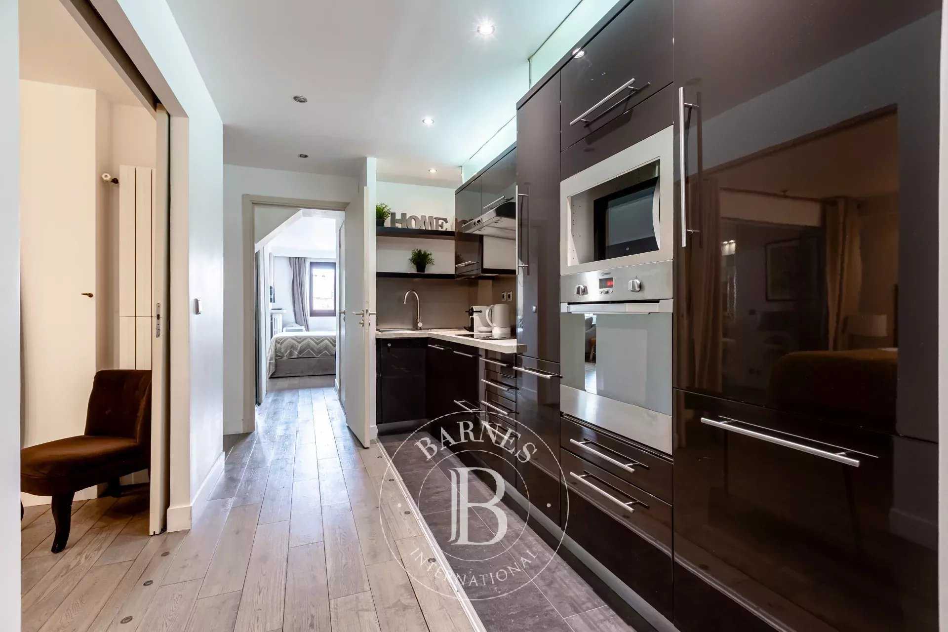 Paris  - Apartment 2 Bedrooms