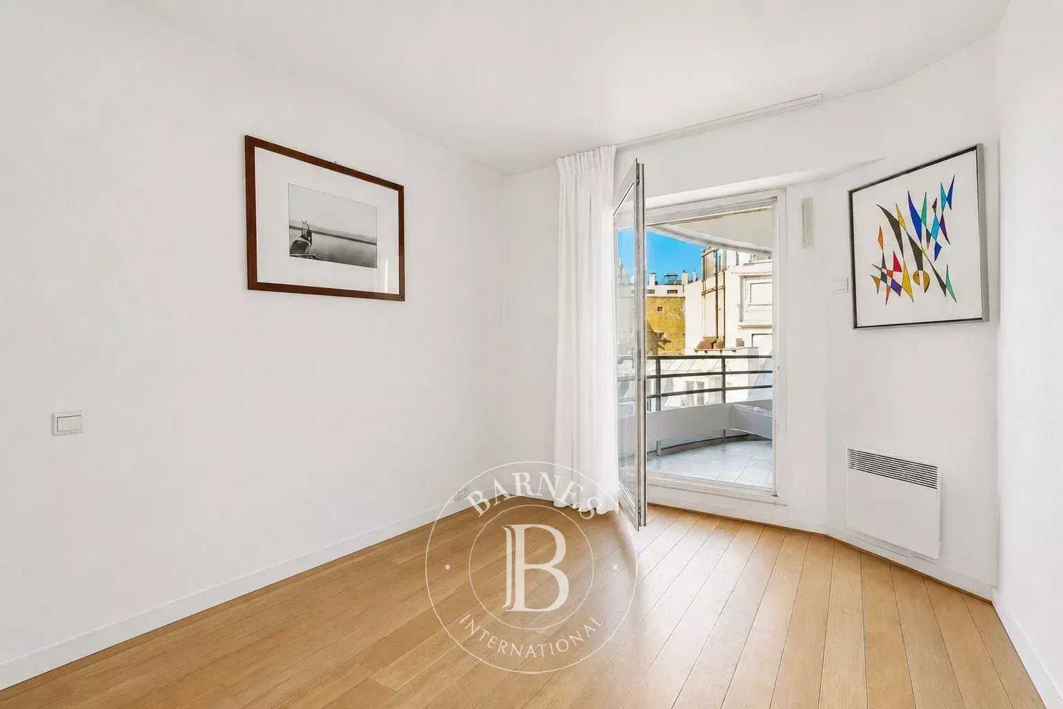 Paris  - Apartment 2 Bedrooms