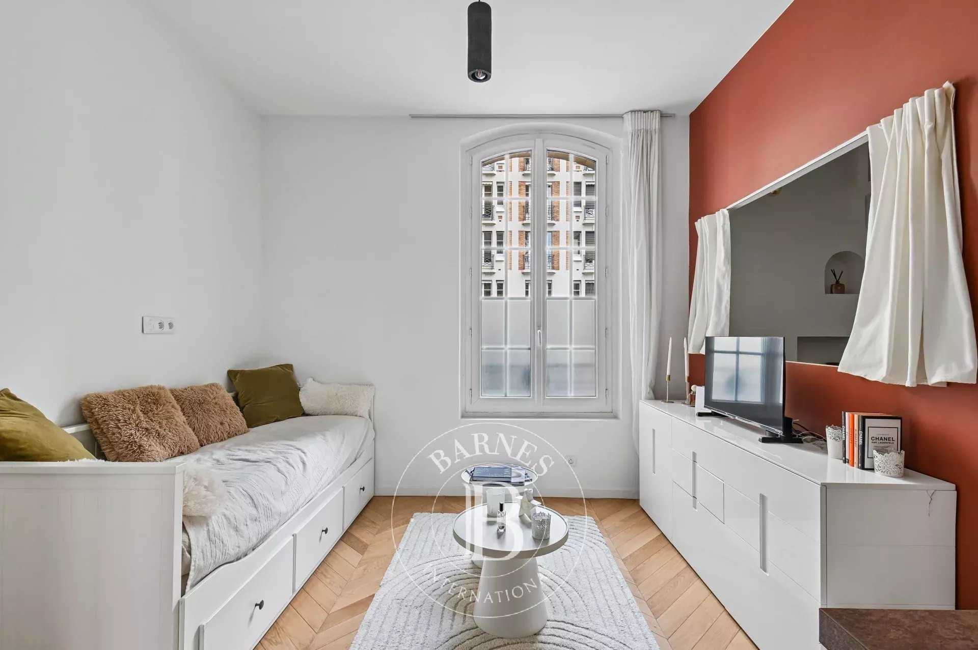 Paris  - Piso 2 Cuartos