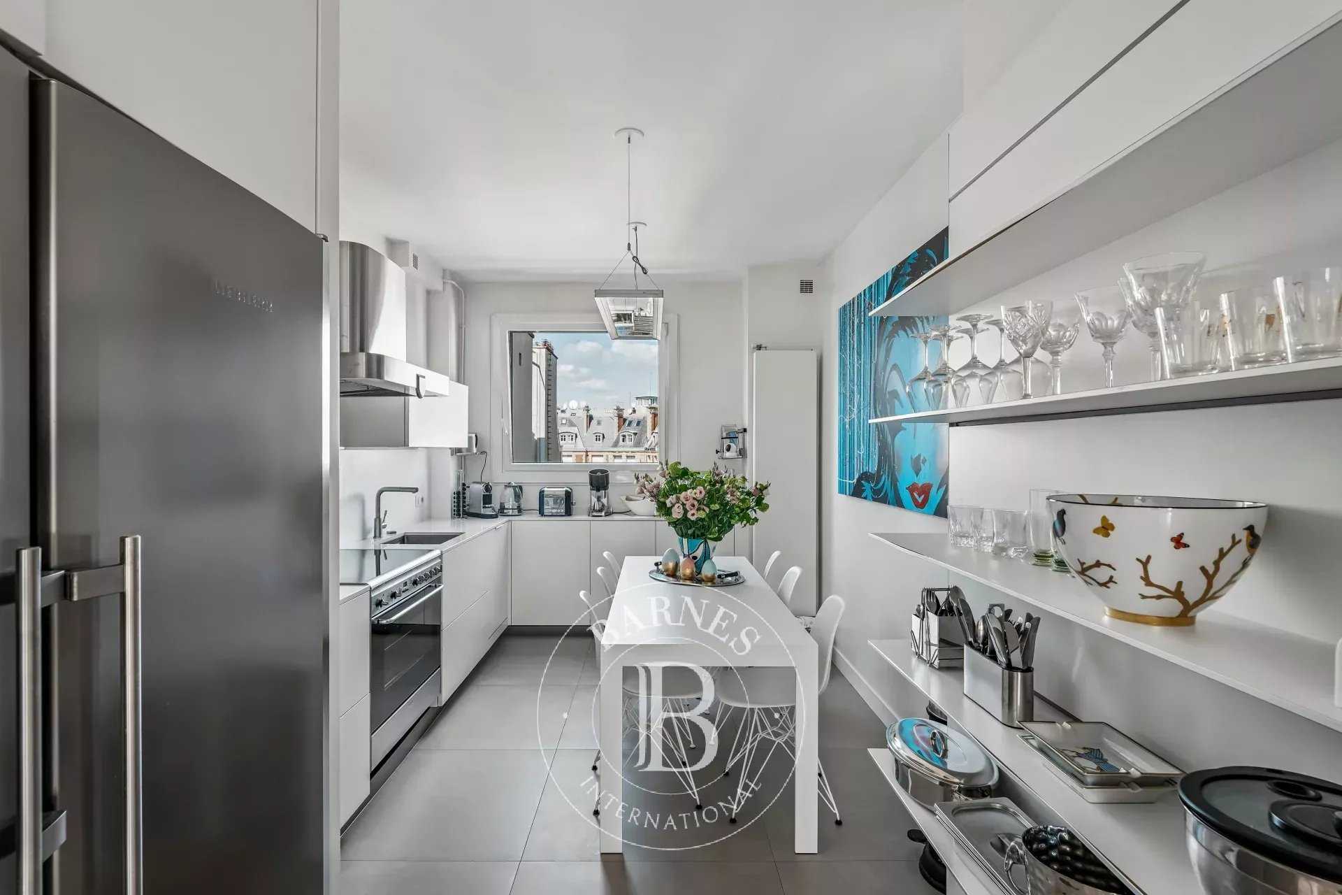 Paris  - Appartement 3 Pi&egrave;ces, 1 Chambre
