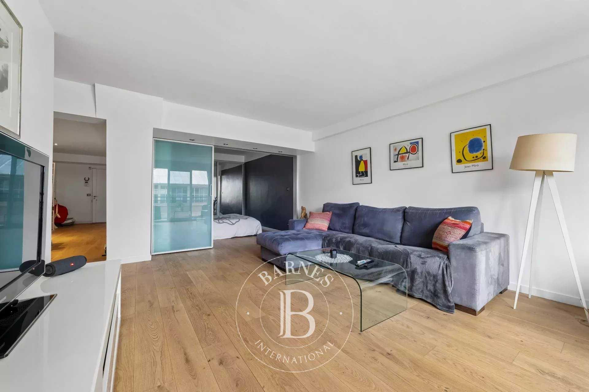 Paris  - Appartement 2 Pi&egrave;ces, 1 Chambre