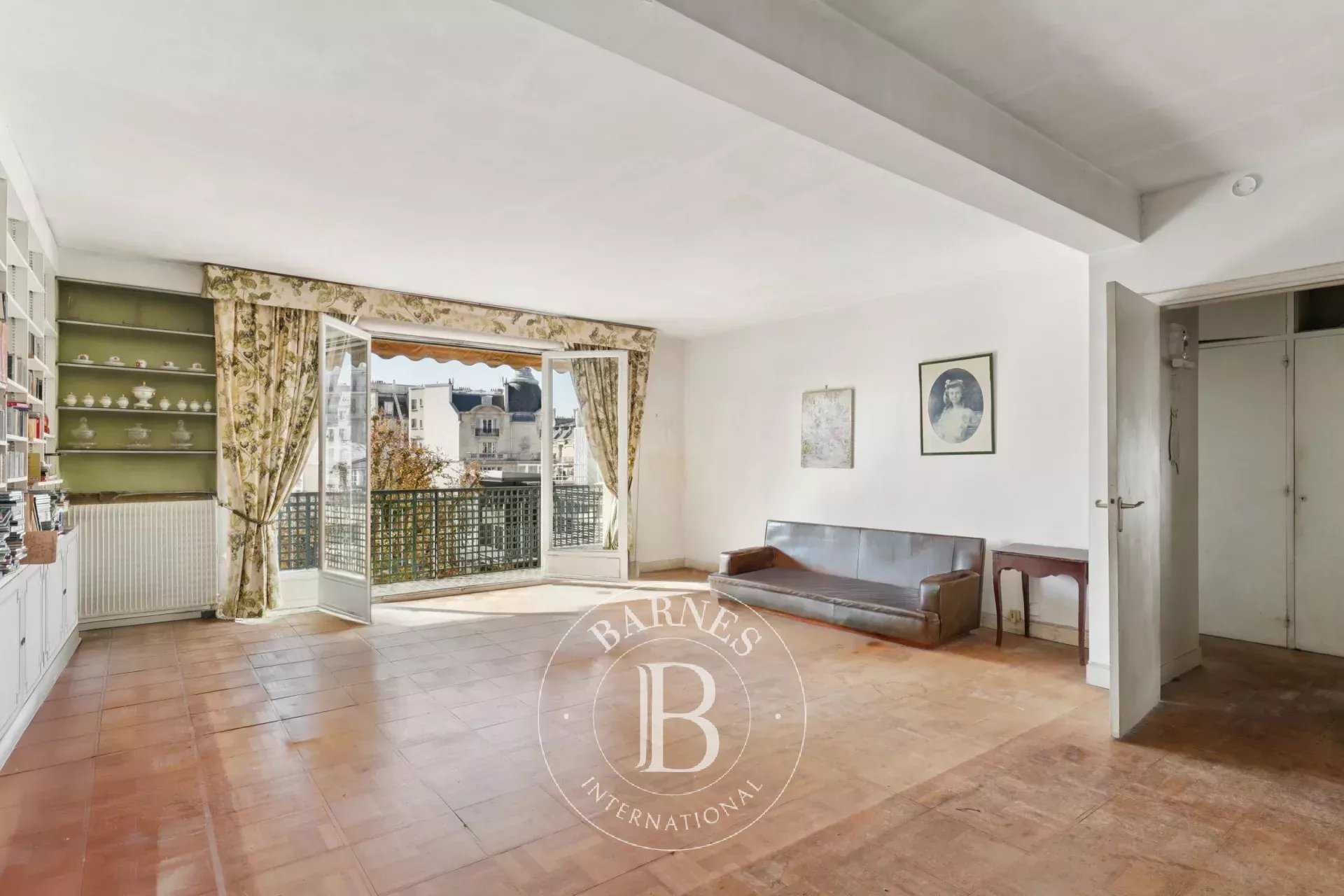 Paris  - Apartment 2 Bedrooms