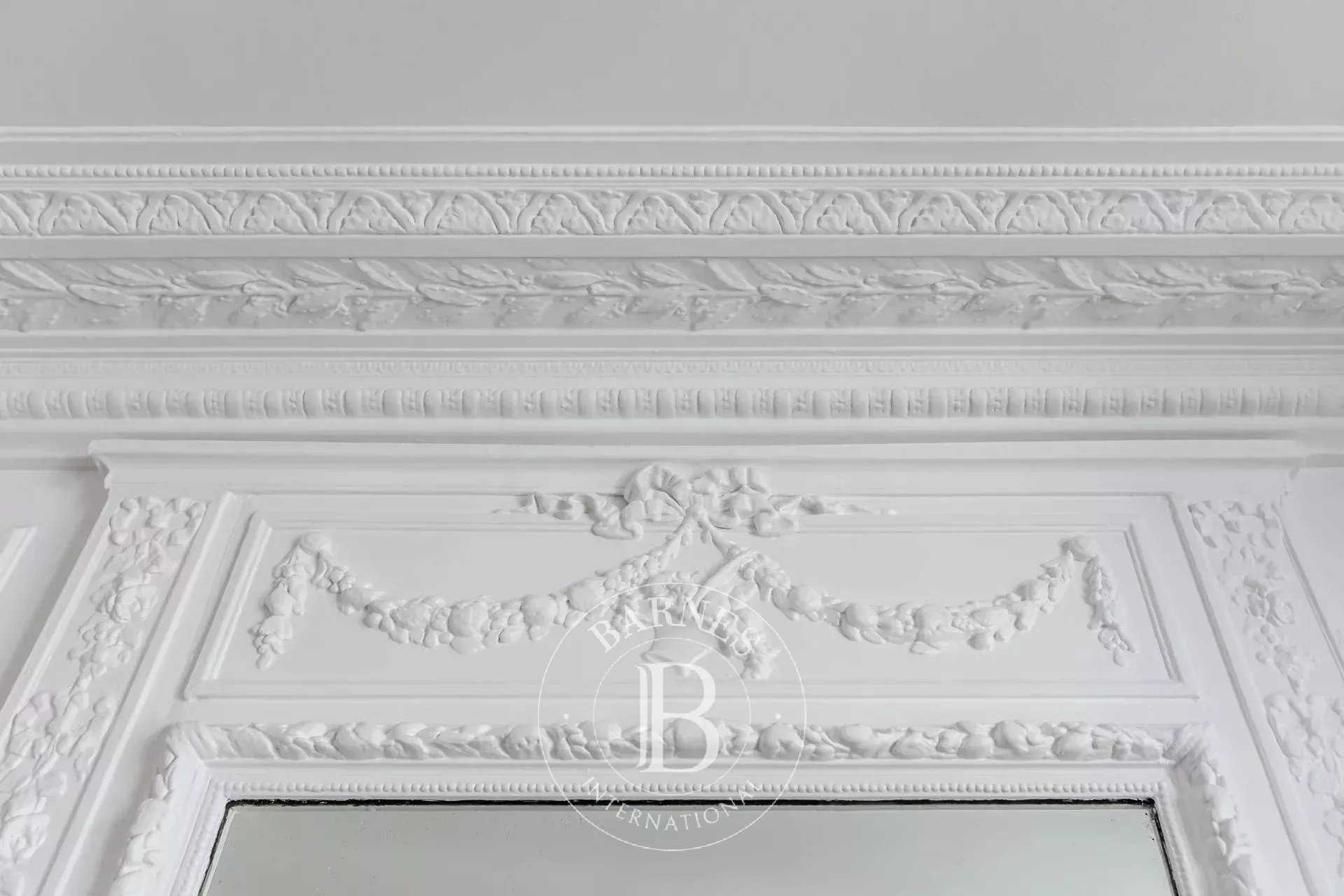 Paris  - Appartement 3 Pièces 2 Chambres