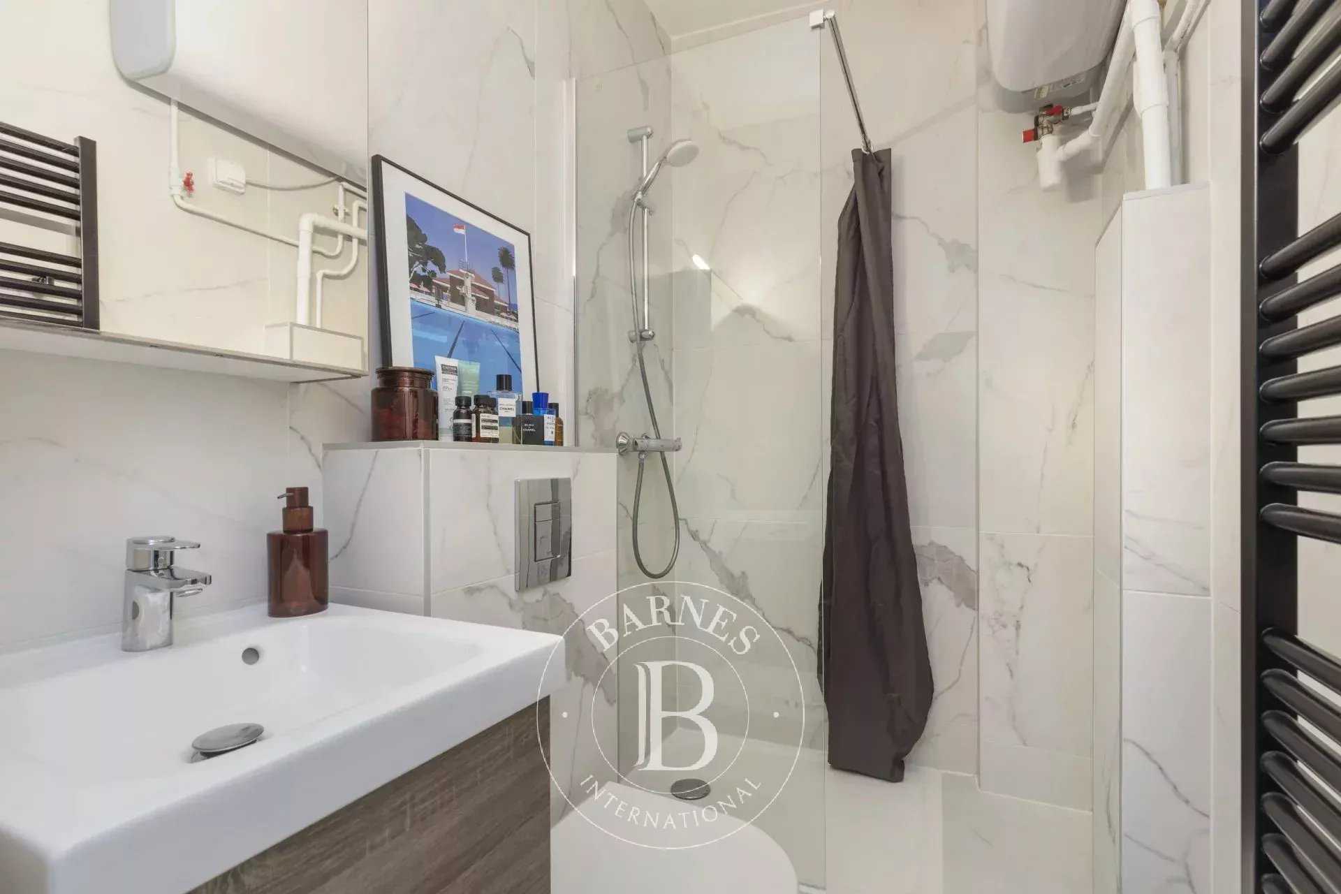 Paris  - Appartement 2 Pi&egrave;ces, 1 Chambre