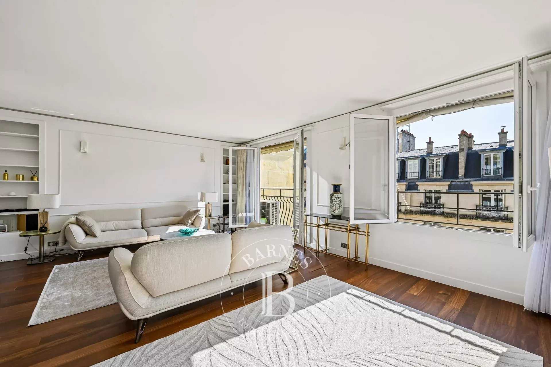 Paris  - Appartement 4 Pi&egrave;ces 2 Chambres