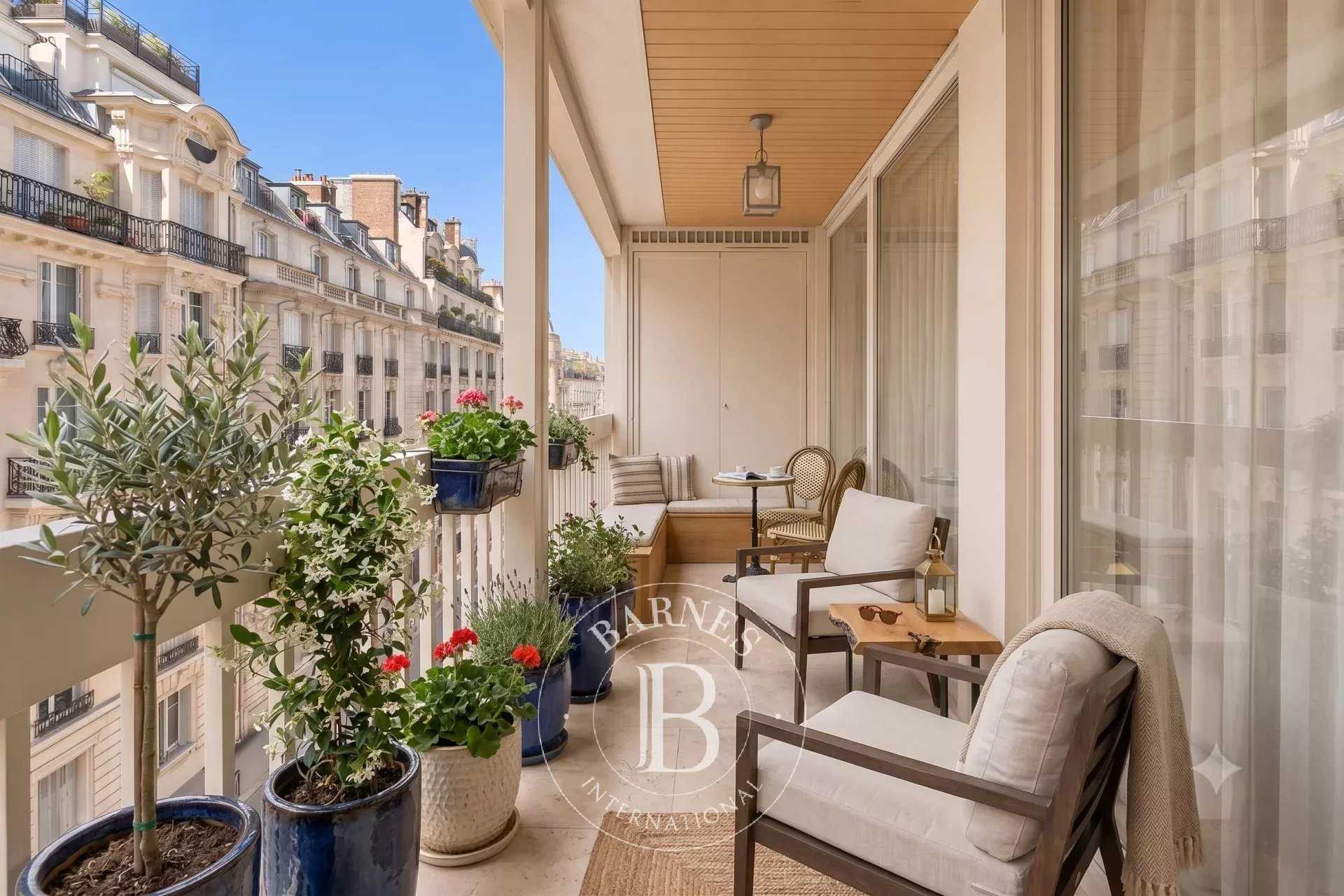 Paris  - Appartement 2 Pi&egrave;ces, 1 Chambre