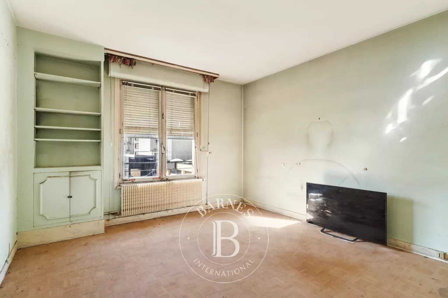 Paris  - Apartment 2 Bedrooms