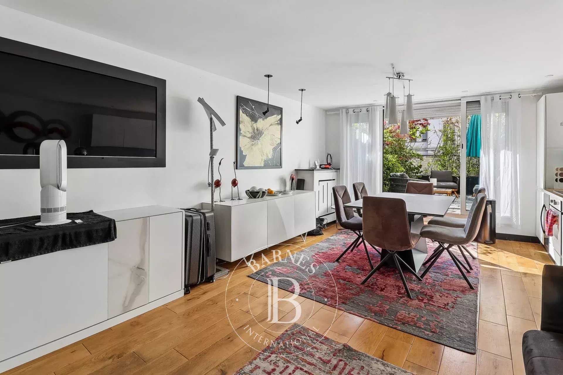 Paris  - Apartment 