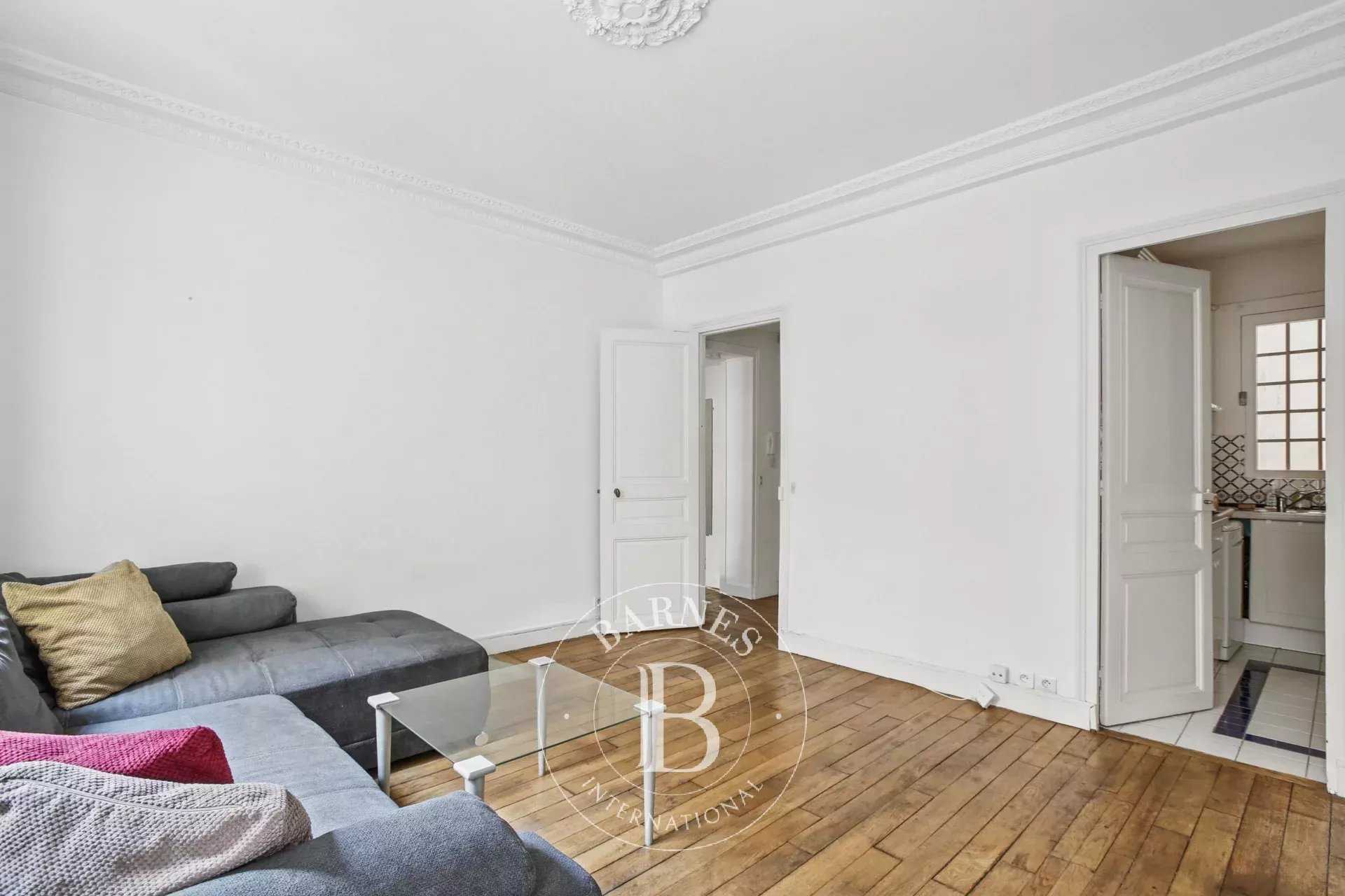Paris  - Appartement 2 Pièces, 1 Chambre