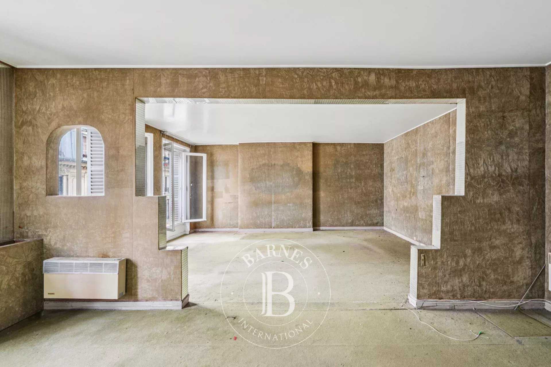 Paris  - Appartement 3 Pi&egrave;ces 2 Chambres