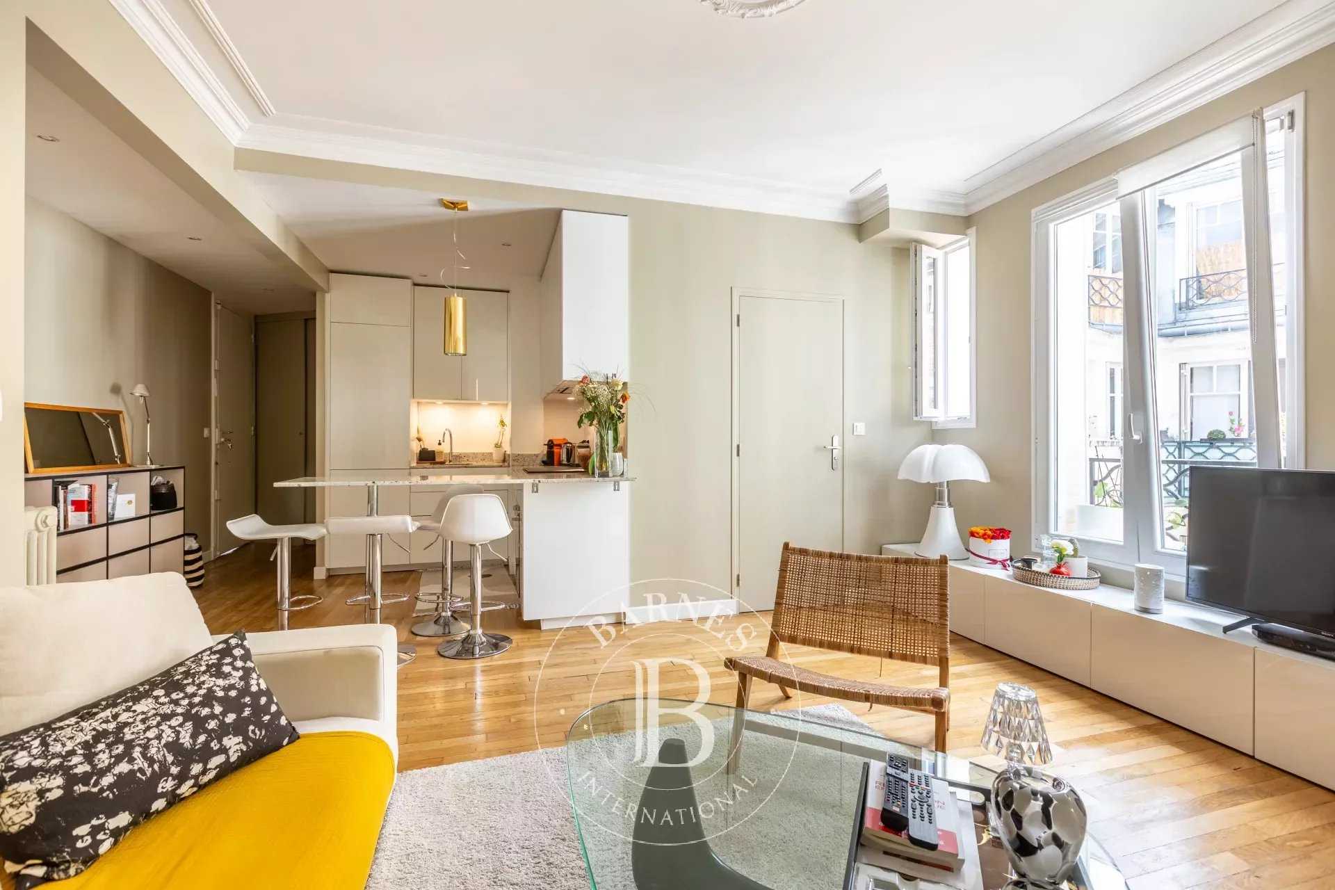 Apartment Paris 75016  -  ref 82948442 (picture 1)