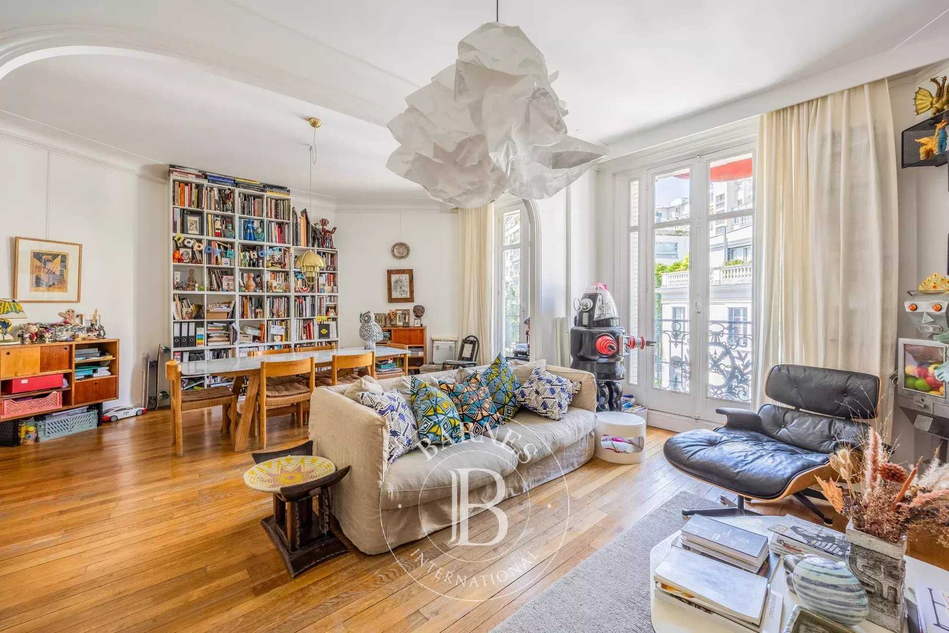 Apartment Paris 75016  -  ref 85994176 (picture 1)
