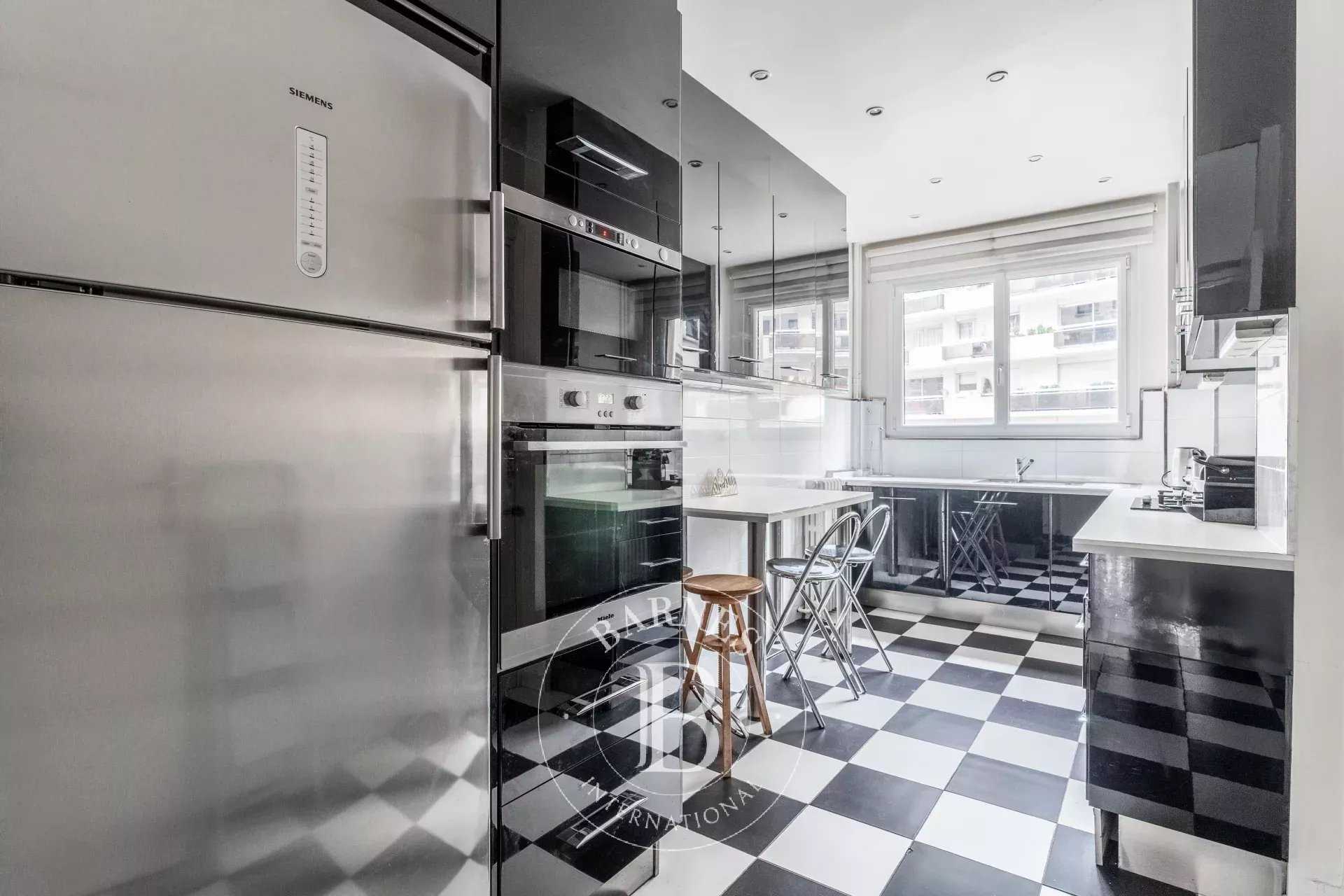 Appartement Paris 75016  -  ref 85631610 (picture 3)