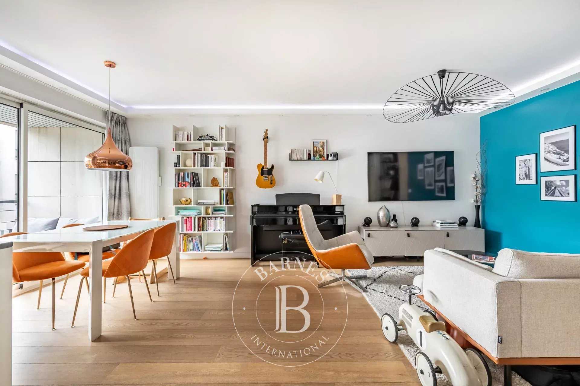 Apartment Paris 75016  -  ref 85709404 (picture 1)