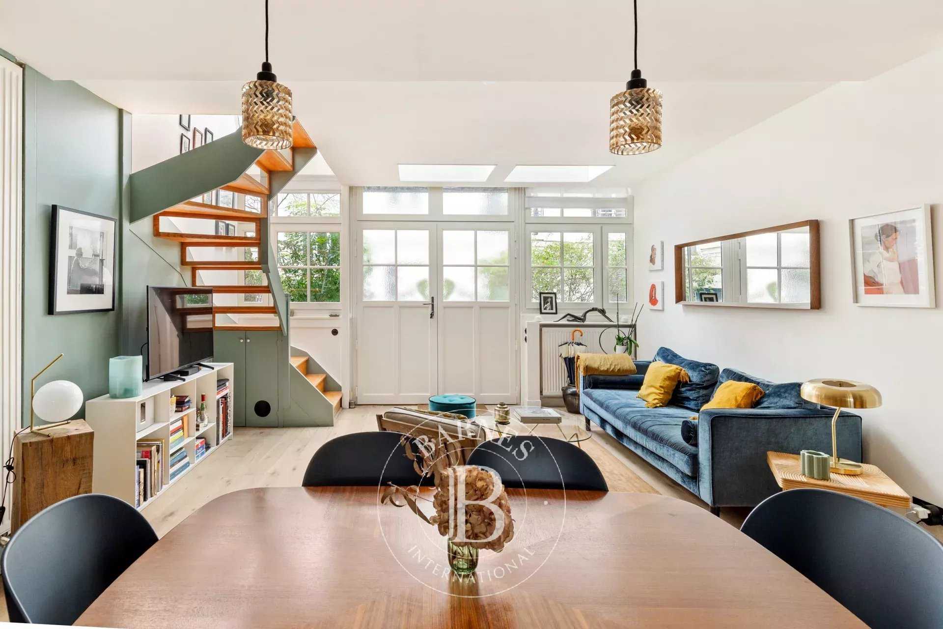 Apartment Paris 75016  -  ref 85677398 (picture 1)