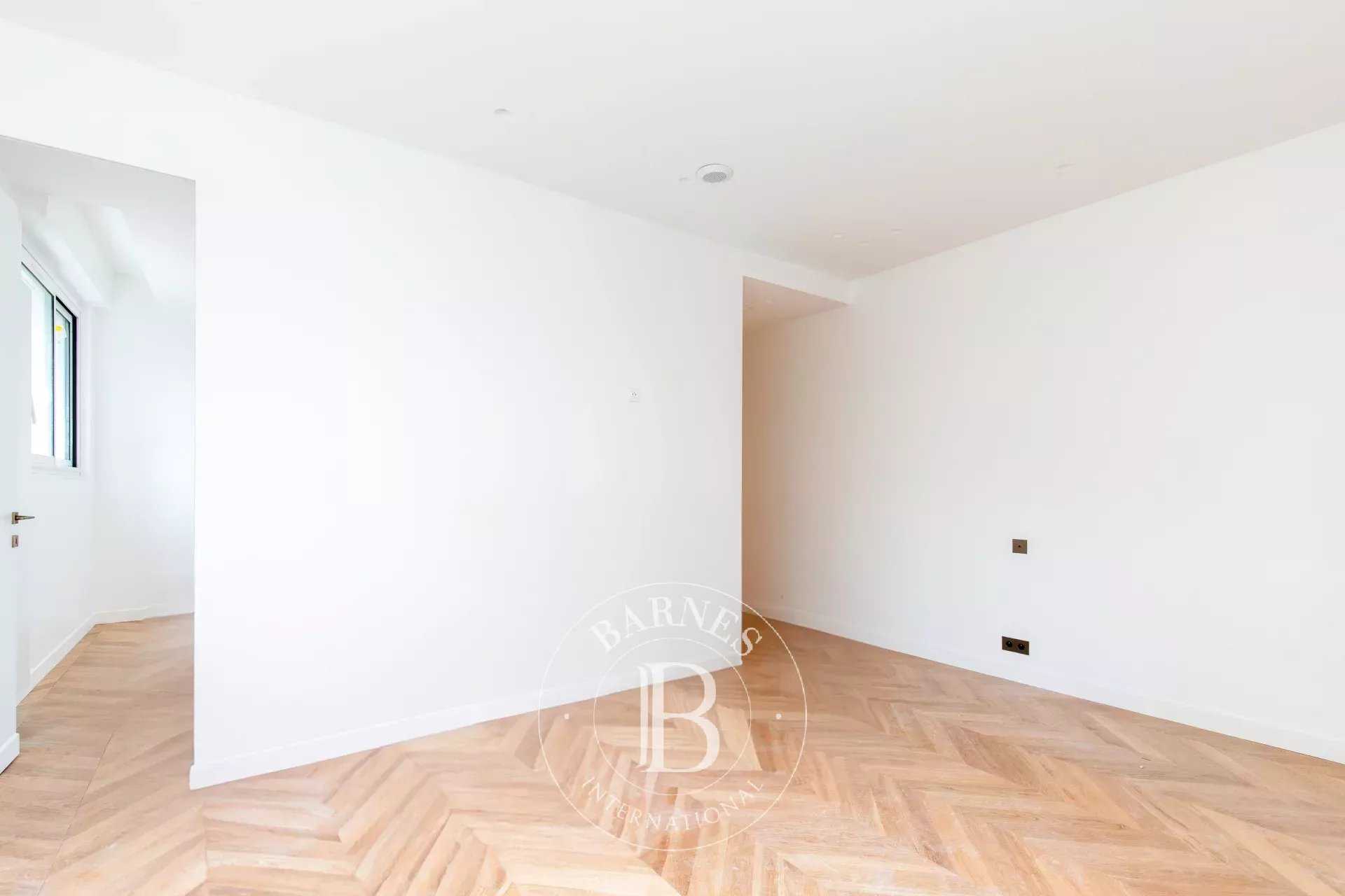 Appartement Paris 75016  -  ref 85662844 (picture 2)