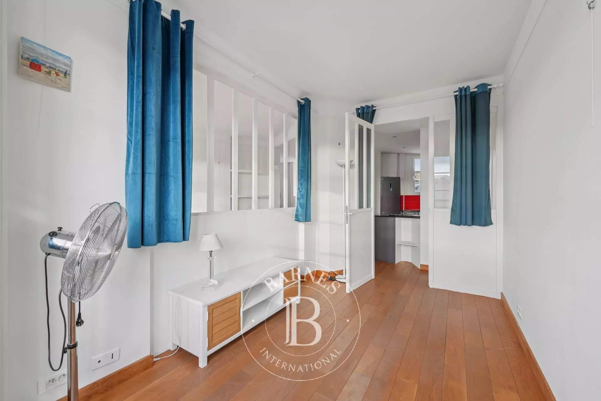 Paris  - Apartment 2 Bedrooms - picture 10