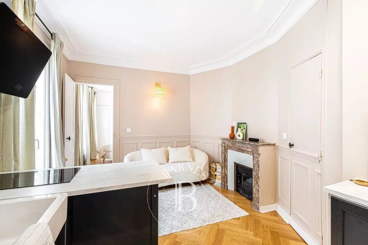 Paris  - Apartment 1 Bedroom - picture 1