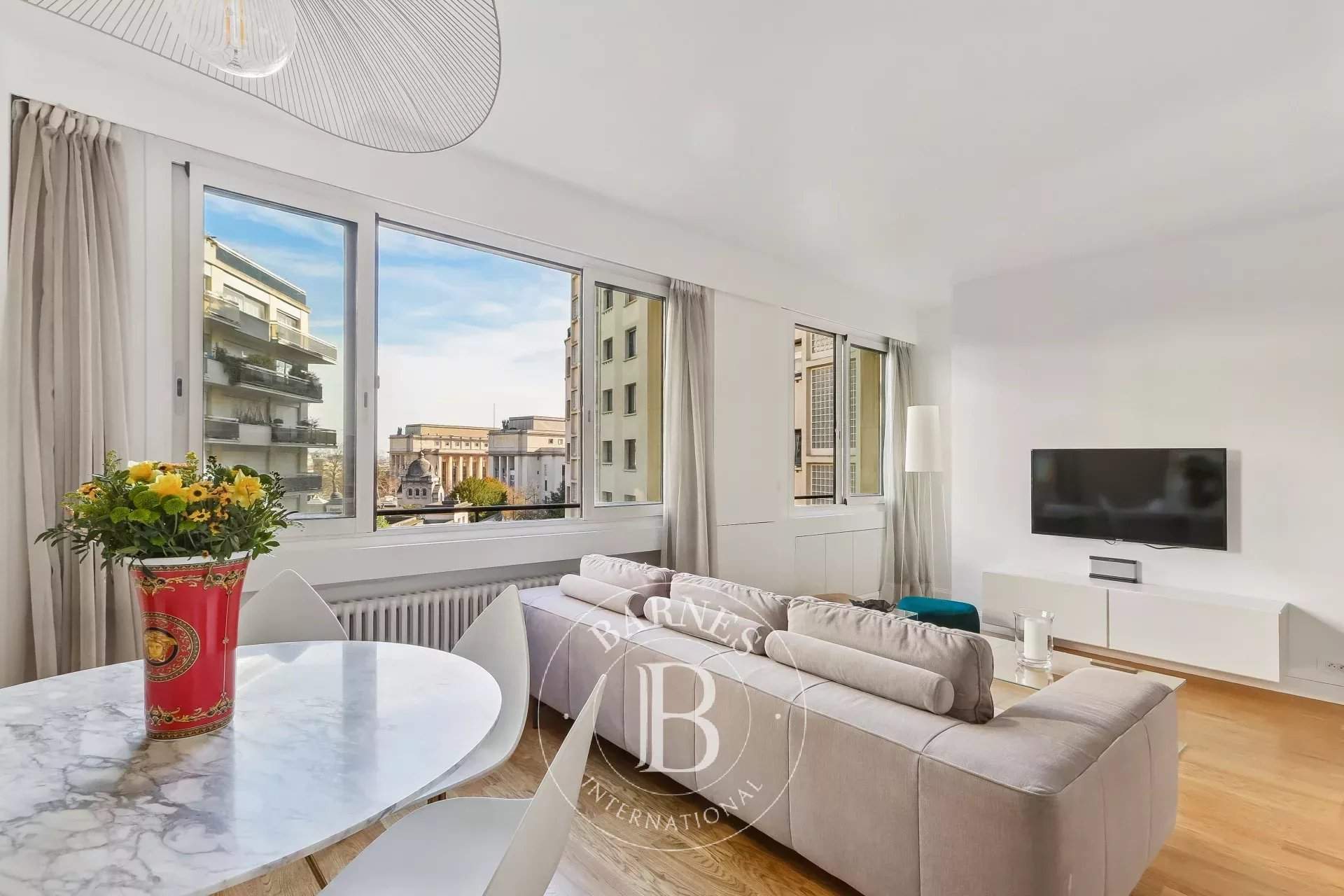 Paris  - Apartment 1 Bedroom - picture 1