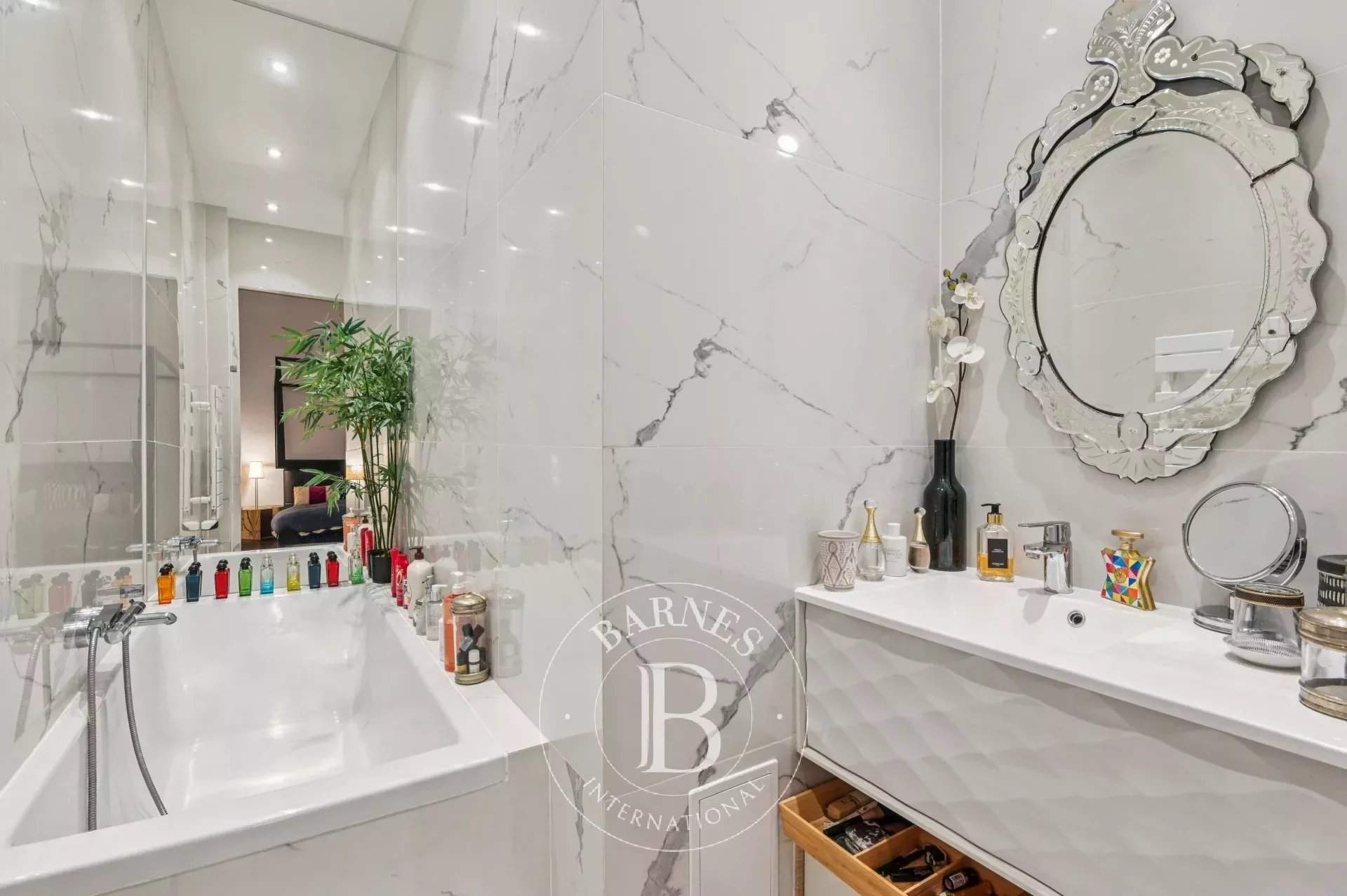 Paris  - Apartment 2 Bedrooms - picture 11