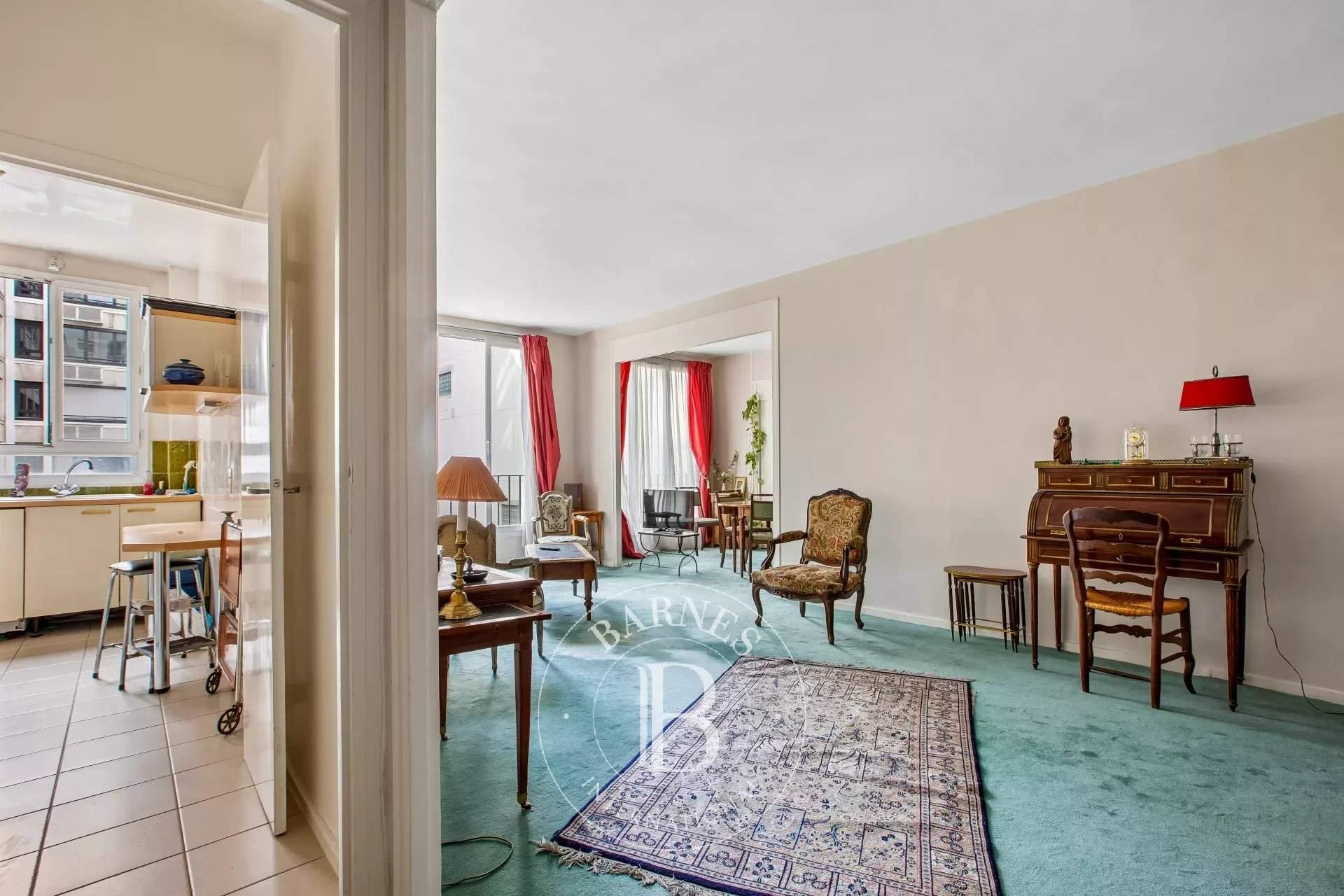 Paris  - Appartement 4 Pi&egrave;ces 2 Chambres - picture 3