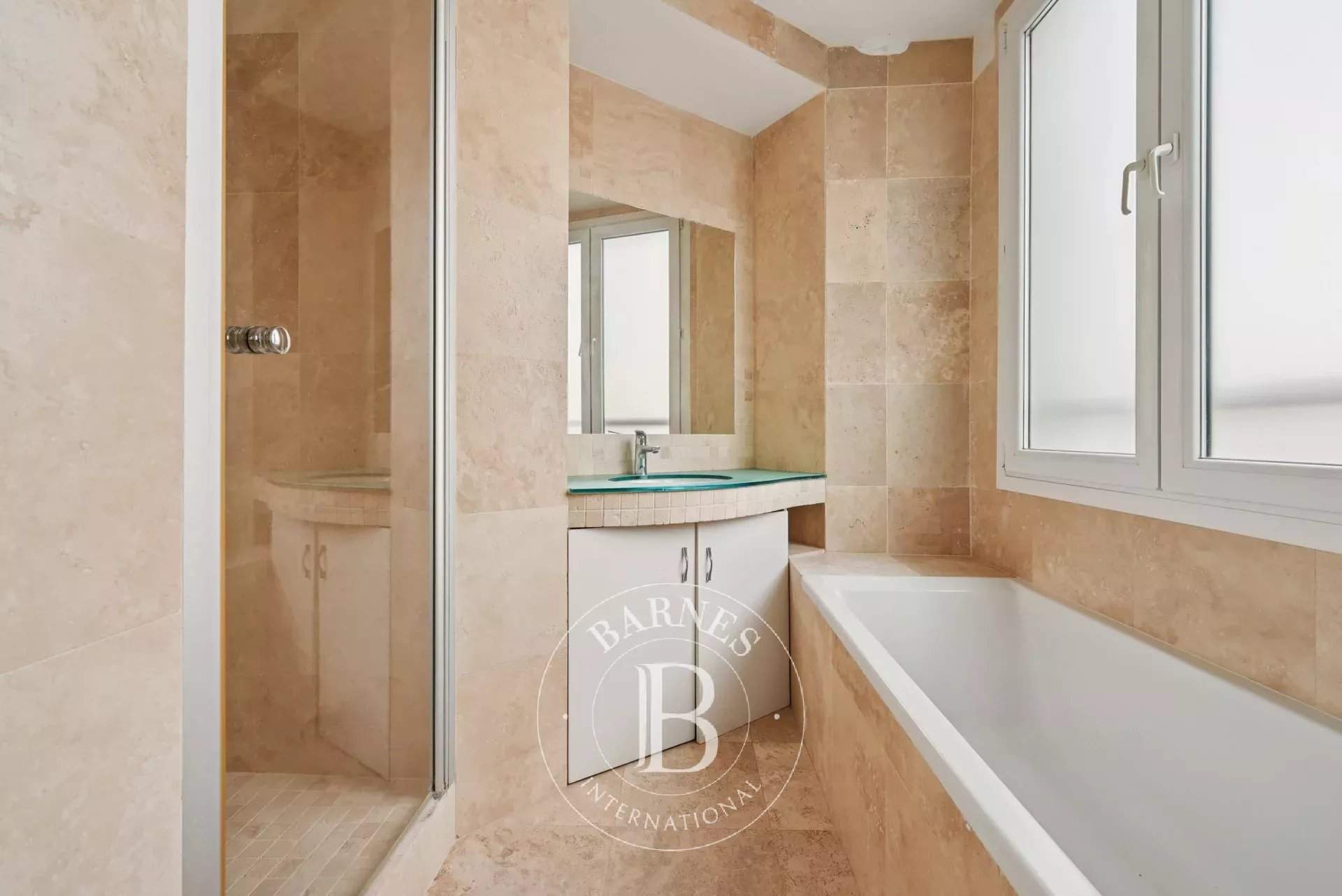 Paris  - Apartment 2 Bedrooms - picture 11