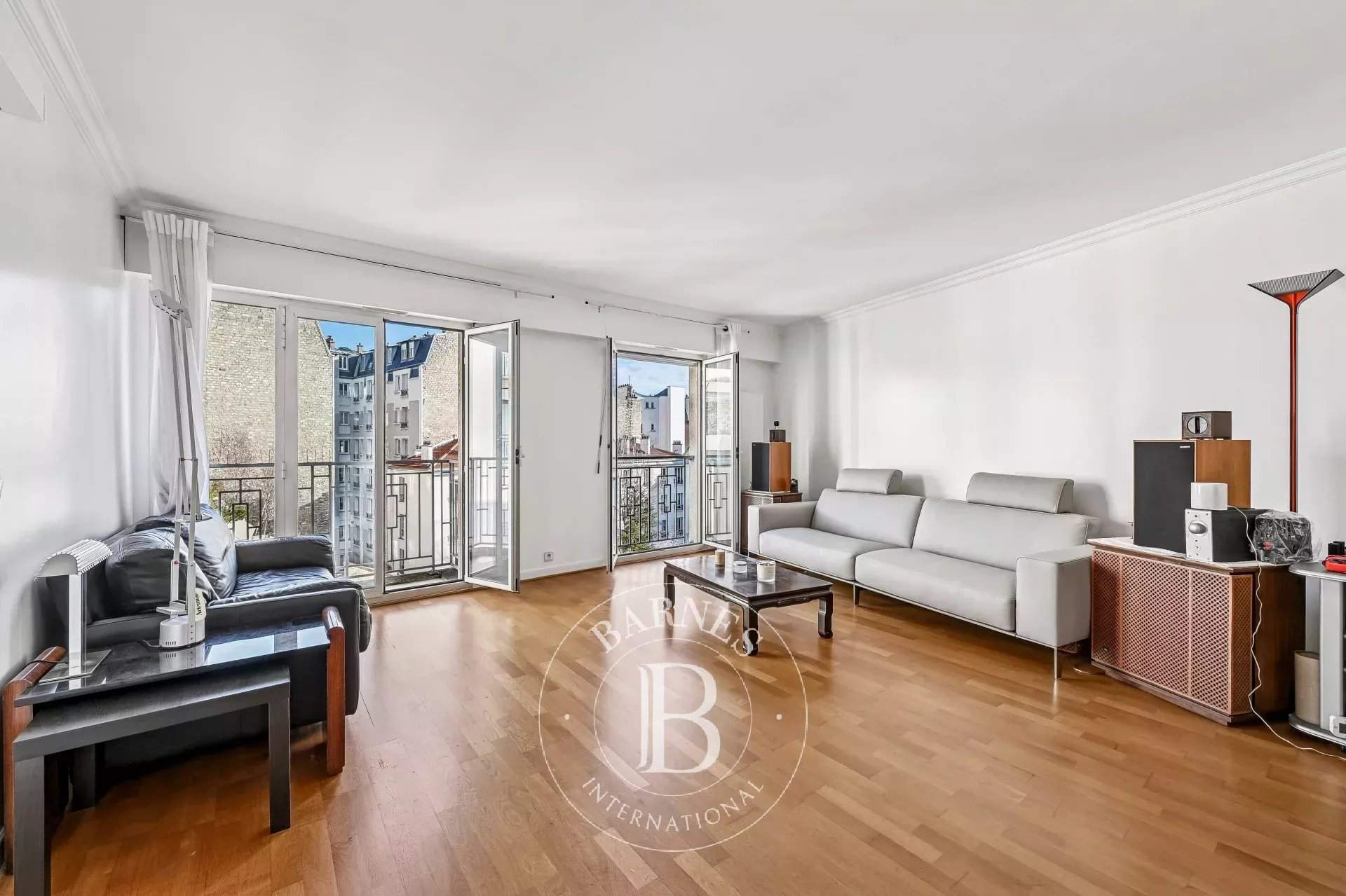 Paris  - Appartement 2 Pi&egrave;ces, 1 Chambre - picture 2