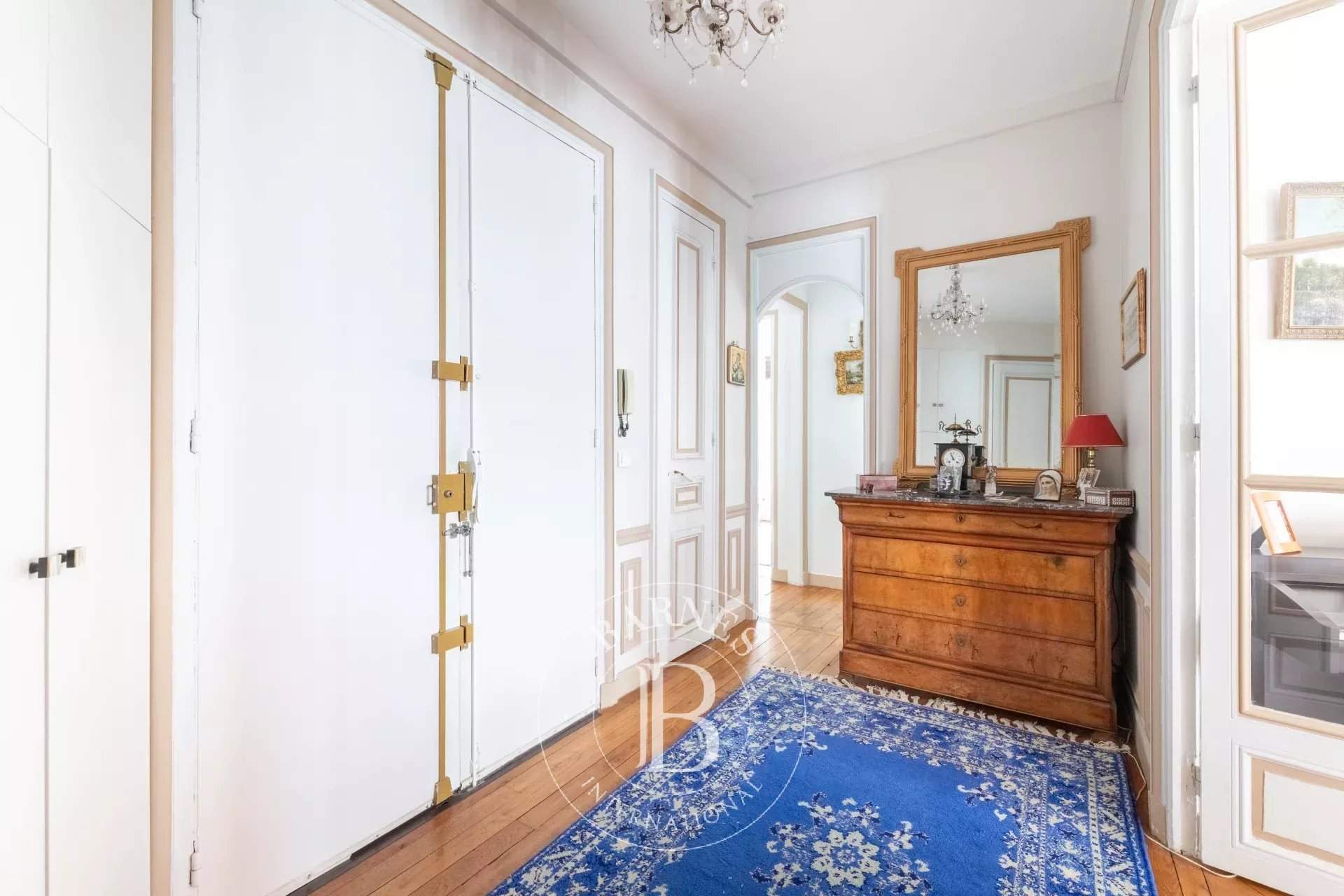 Paris  - Apartment 3 Bedrooms - picture 7