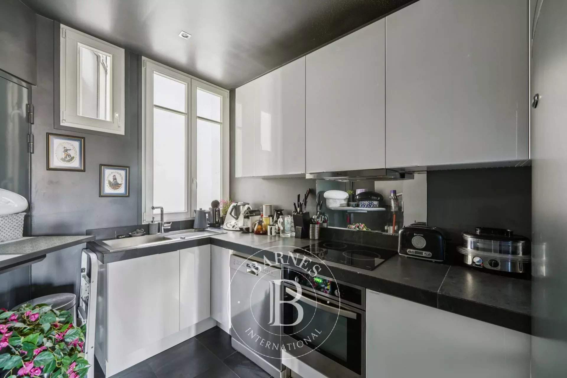 Paris  - Appartement 3 Pi&egrave;ces 2 Chambres - picture 5