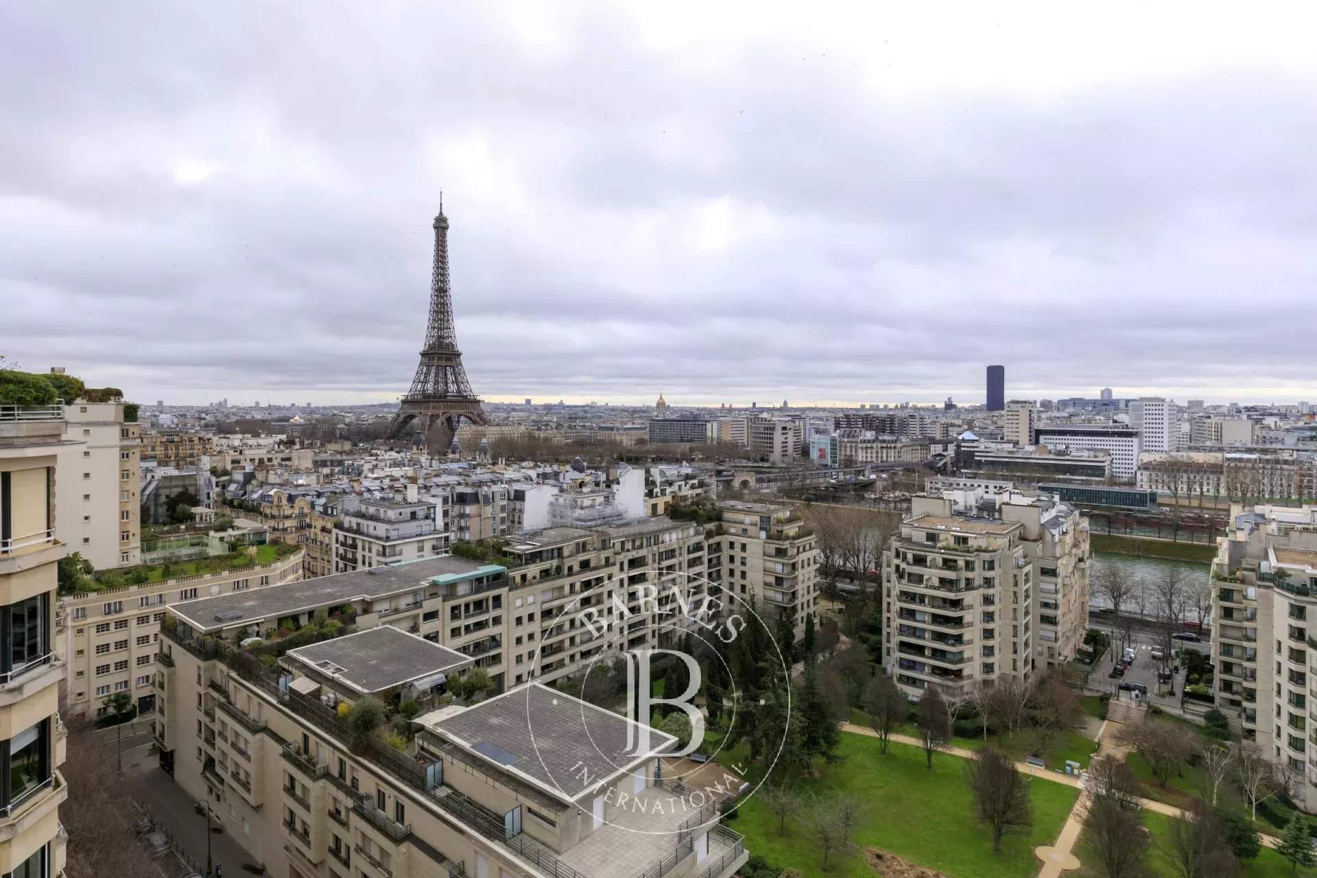 Paris  - Appartement 3 Pi&egrave;ces 2 Chambres - picture 9
