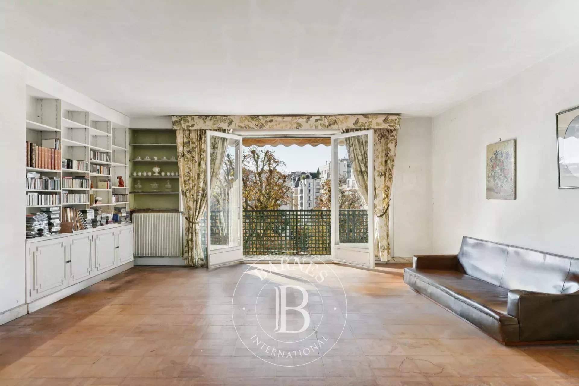 Paris  - Apartment 2 Bedrooms - picture 2