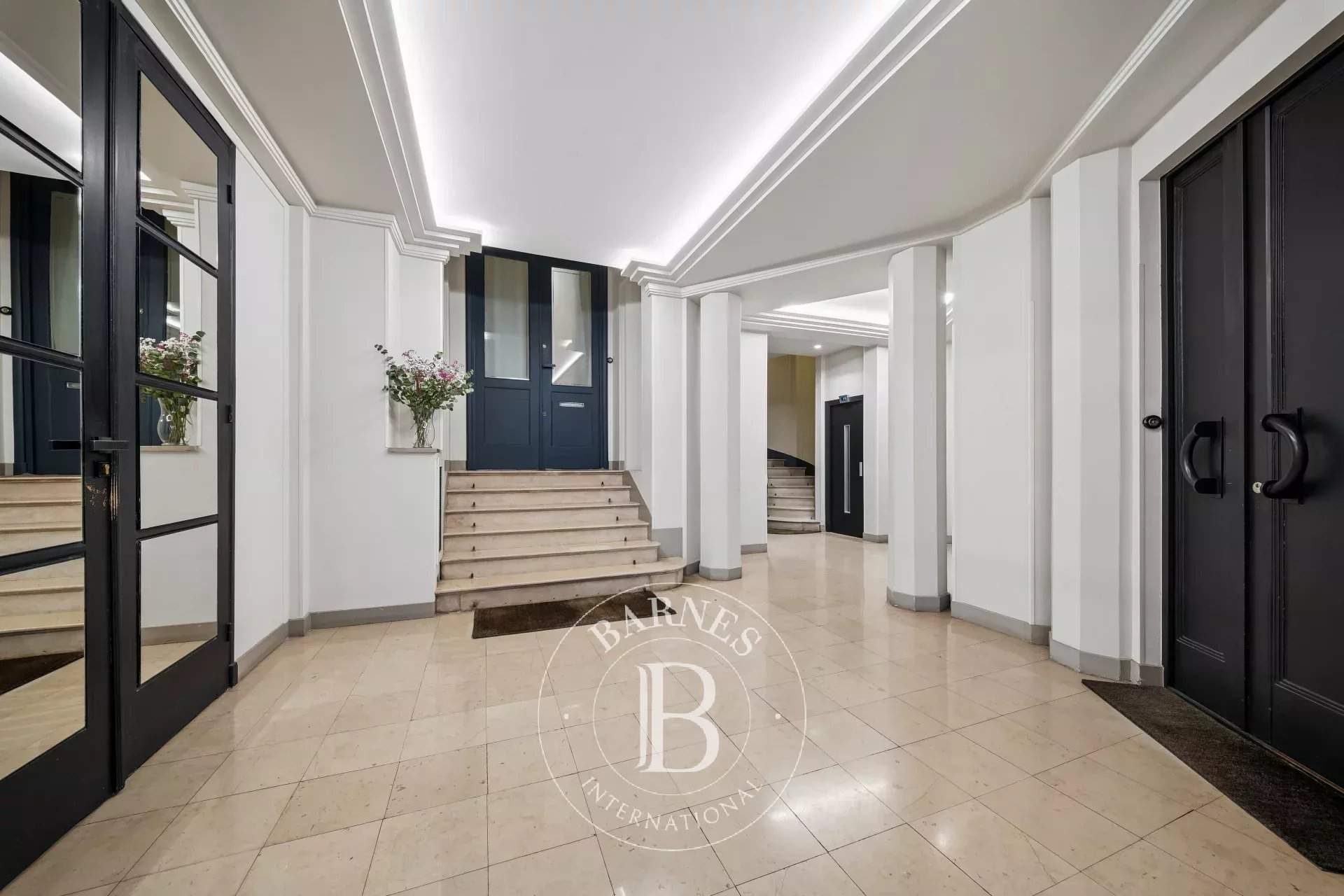 Paris  - Apartment 3 Bedrooms - picture 12