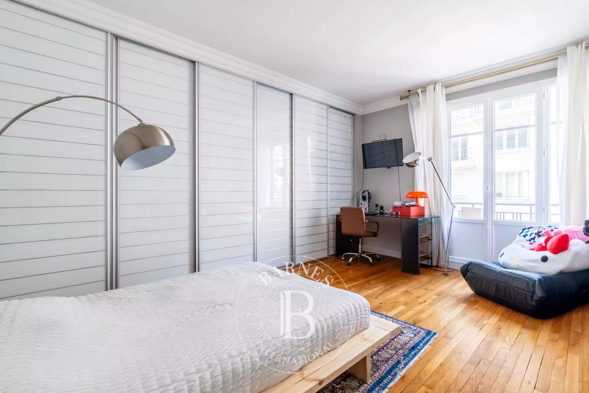 Paris  - Apartment 2 Bedrooms - picture 4