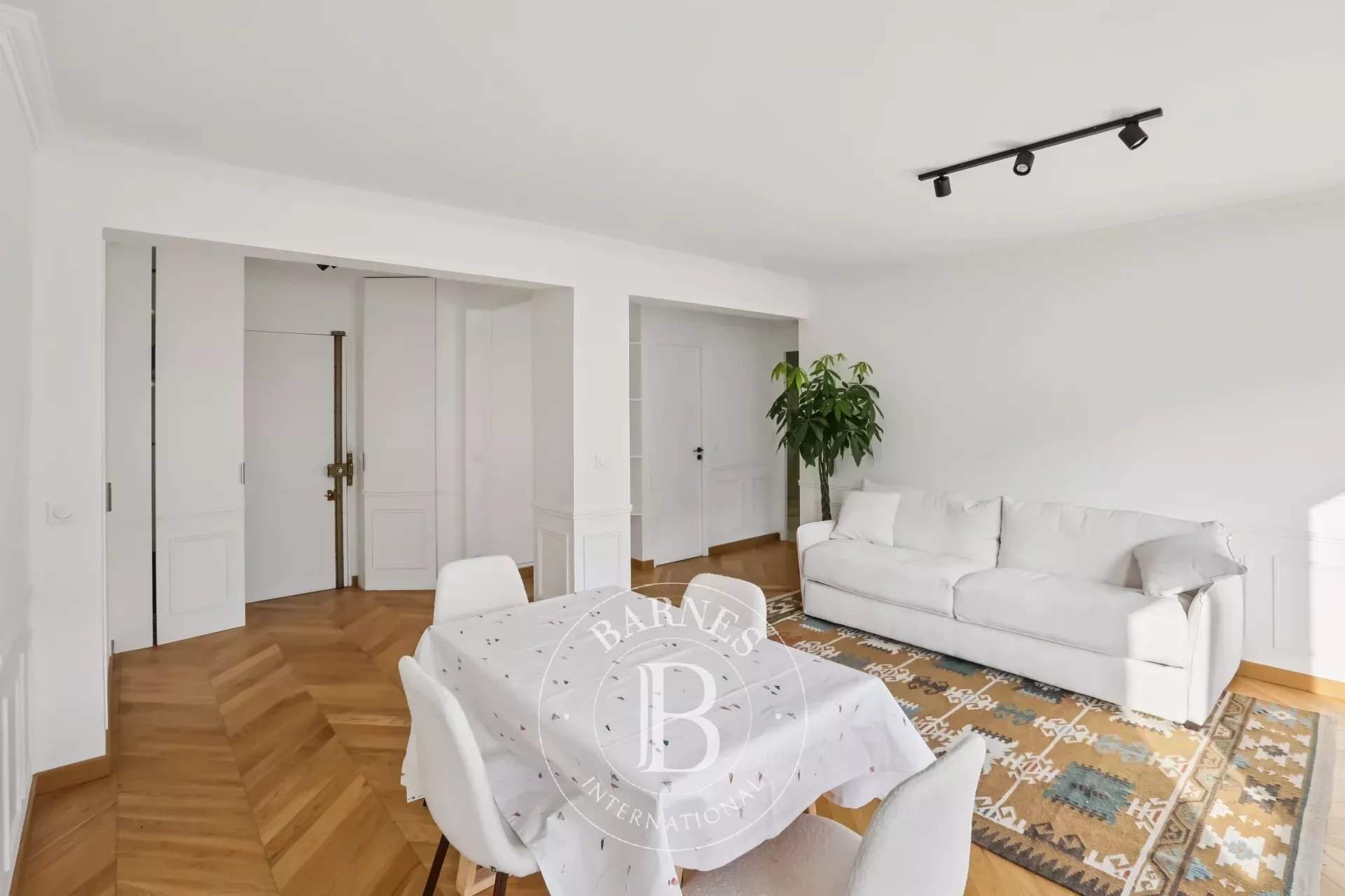 Paris  - Apartment 1 Bedroom - picture 8