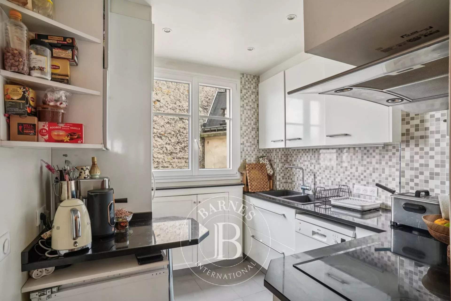 Paris  - Appartement 4 Pi&egrave;ces 2 Chambres - picture 8