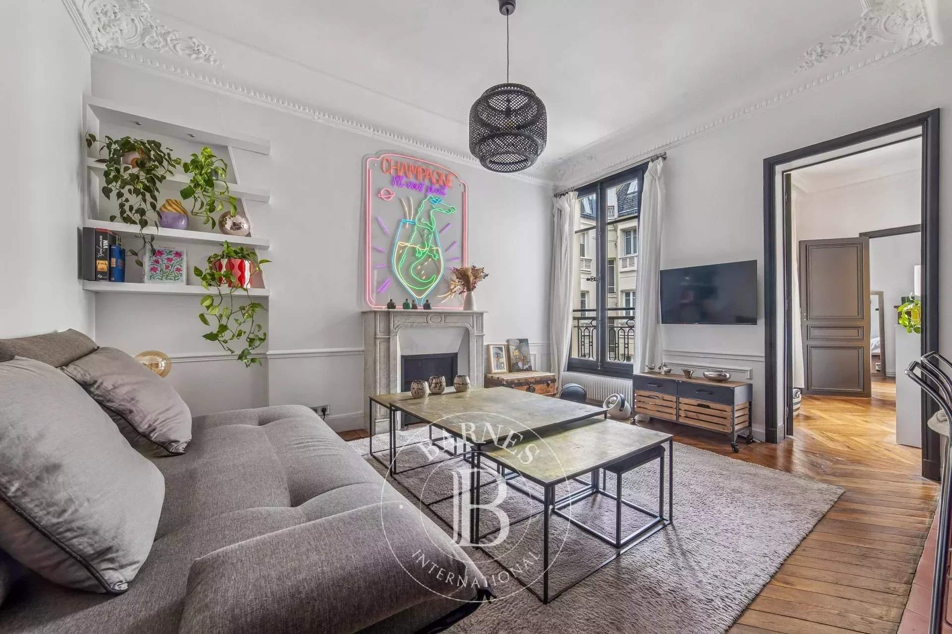 Paris  - Appartement 3 Pi&egrave;ces, 1 Chambre - picture 1