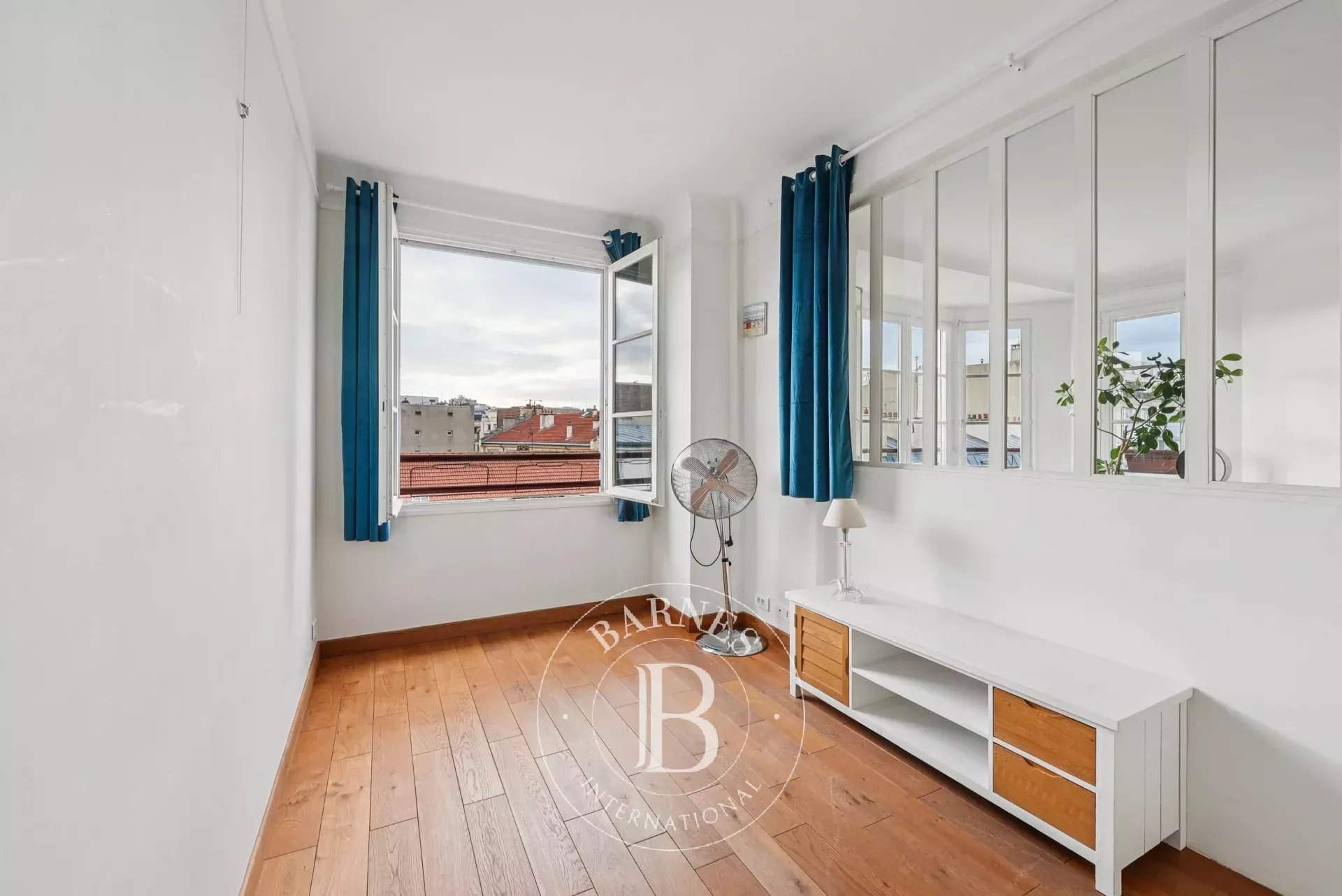 Paris  - Apartment 2 Bedrooms - picture 9